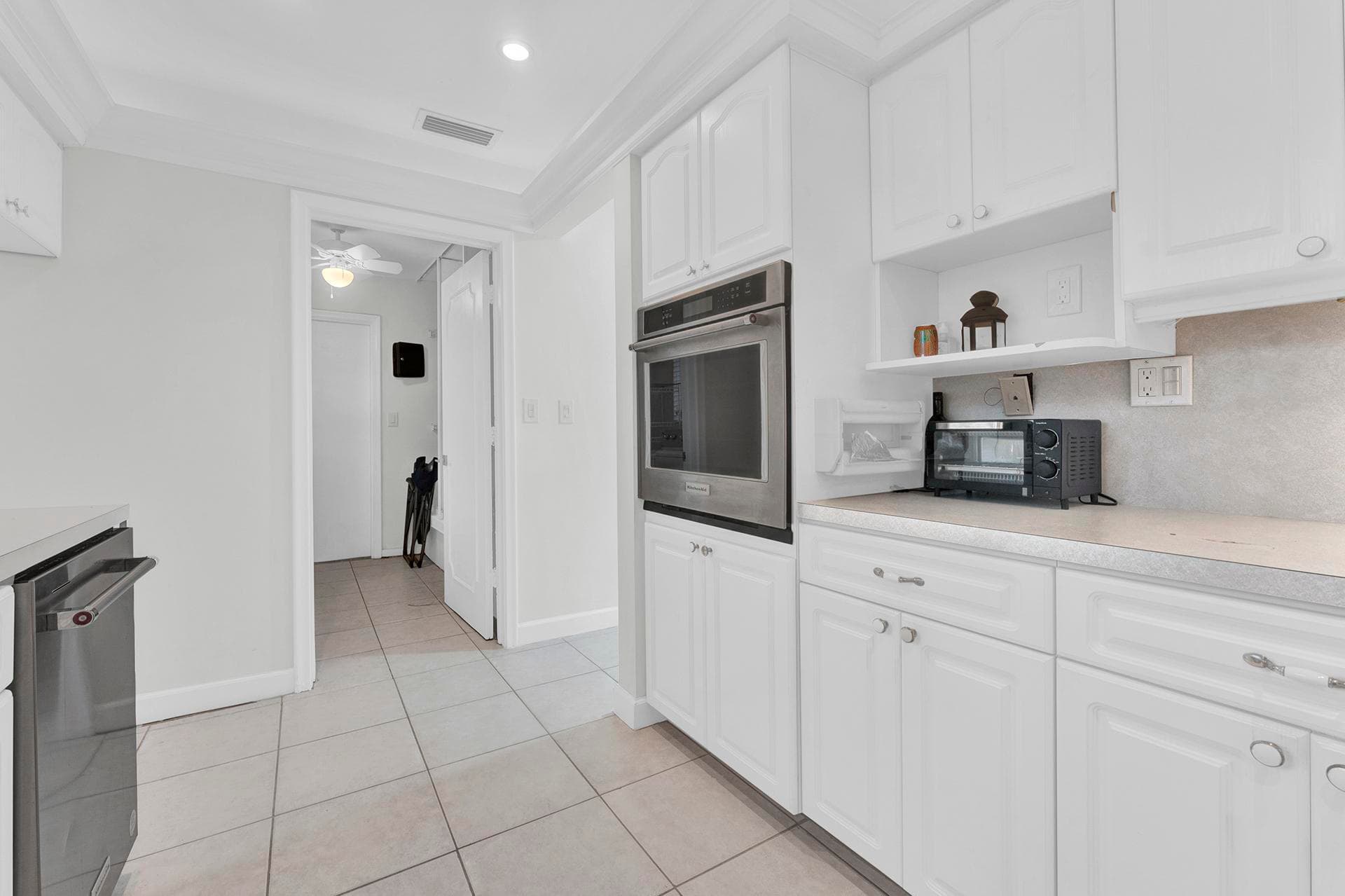 5921 15th Fort Lauderdale FL 33334 — thumbnail 8 of 49