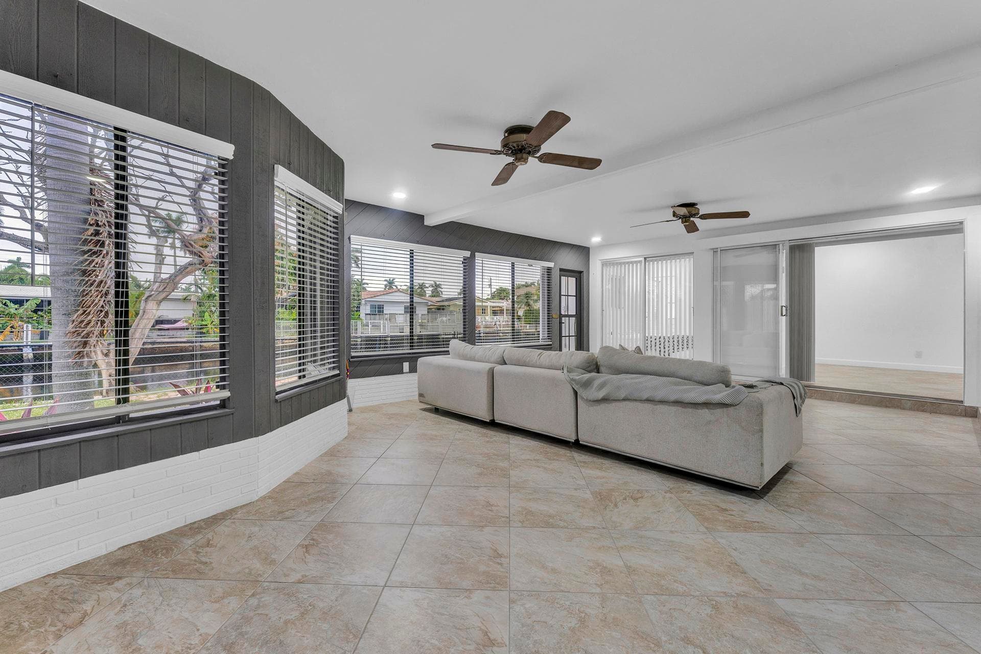 5921 15th Fort Lauderdale FL 33334 — thumbnail 28 of 49