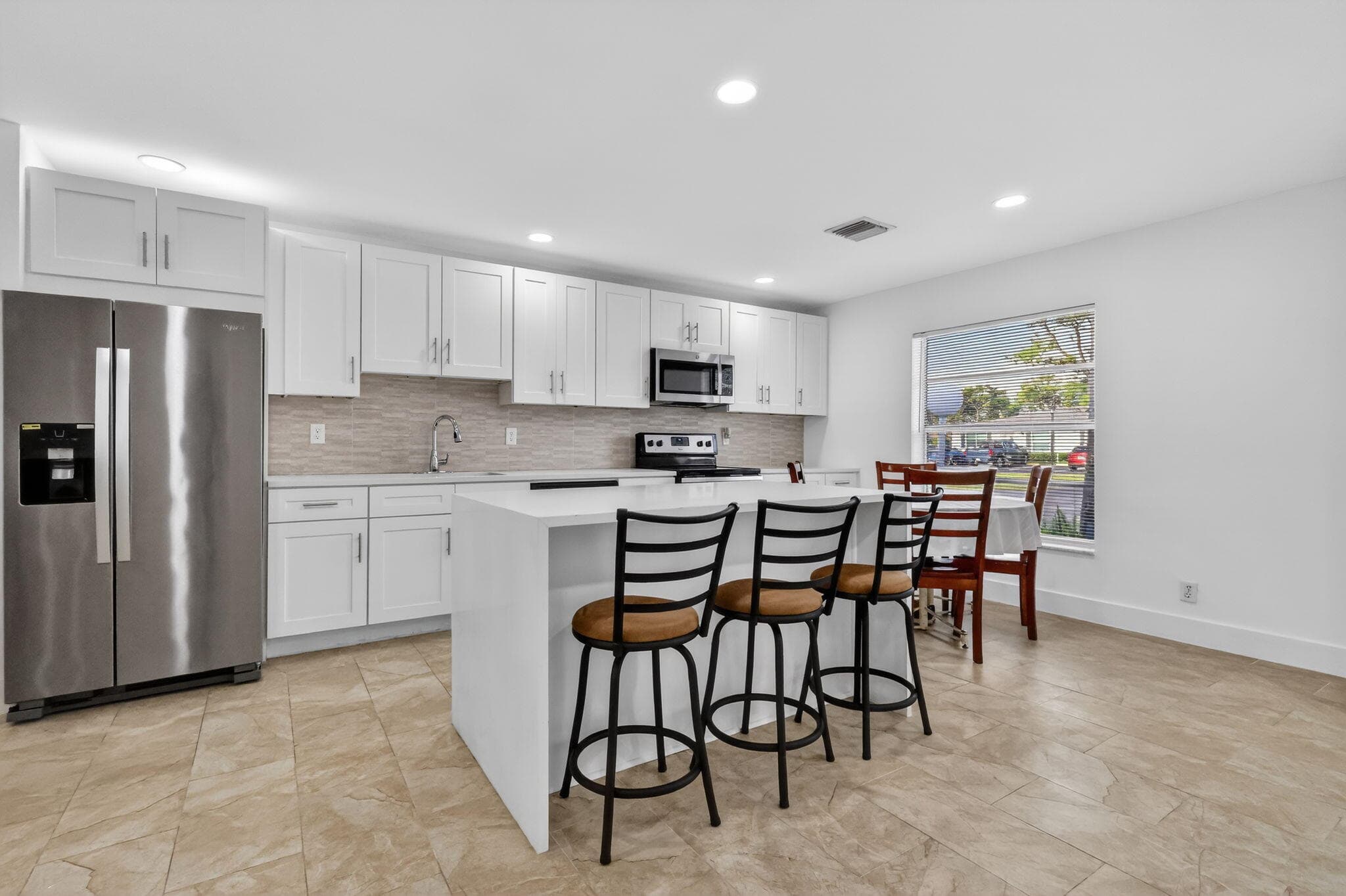 5093 Privet #A-1 Delray Beach FL 33484 — thumbnail 6 of 55