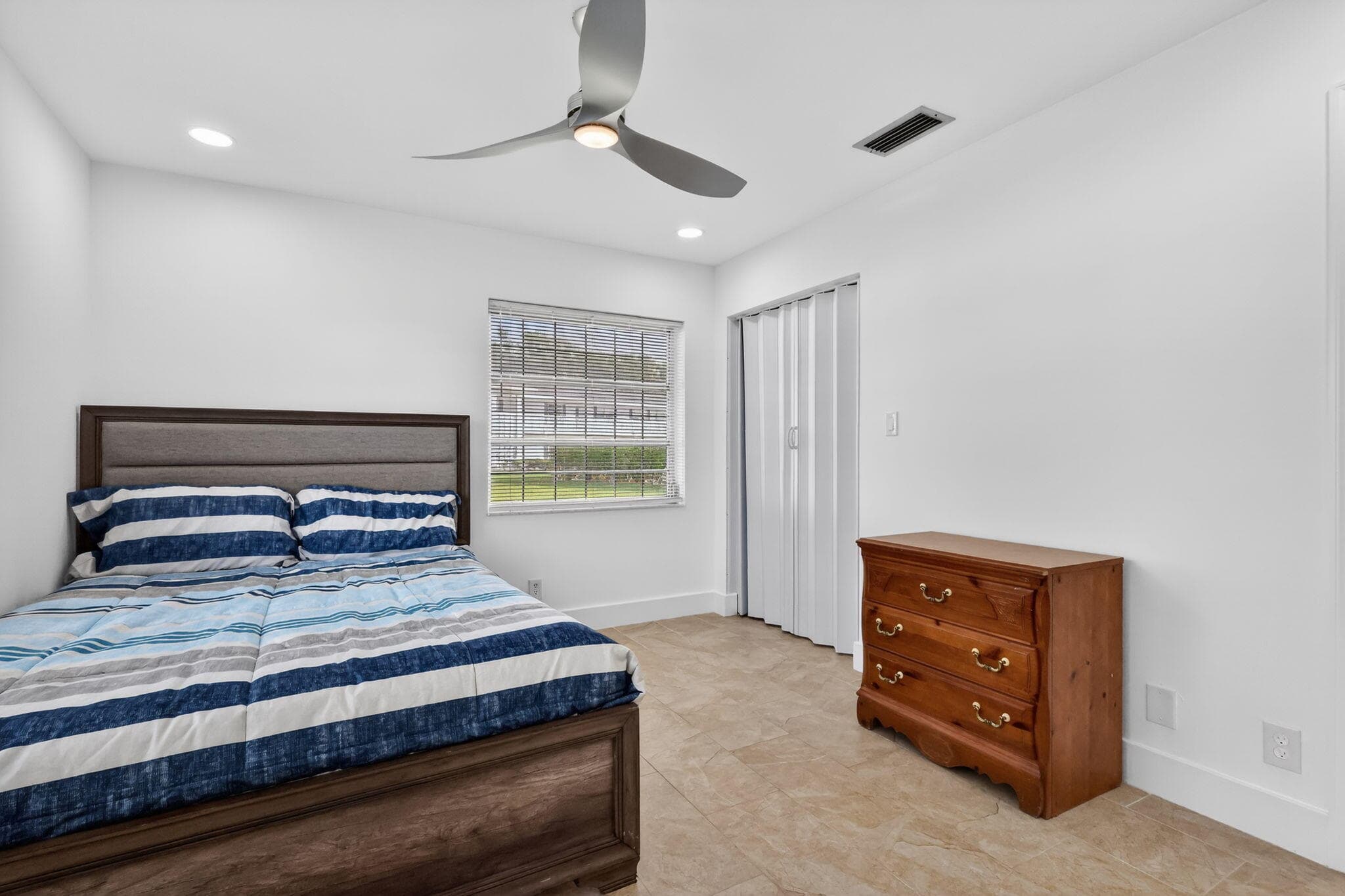 5093 Privet #A-1 Delray Beach FL 33484 — thumbnail 33 of 55
