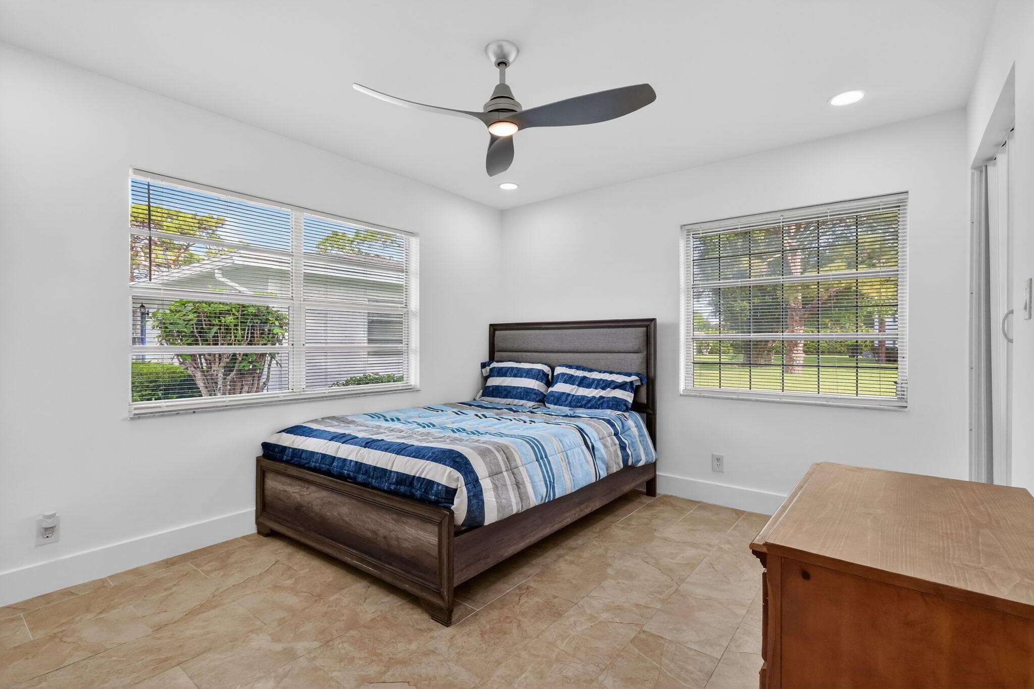 5093 Privet #A-1 Delray Beach FL 33484 — thumbnail 34 of 55