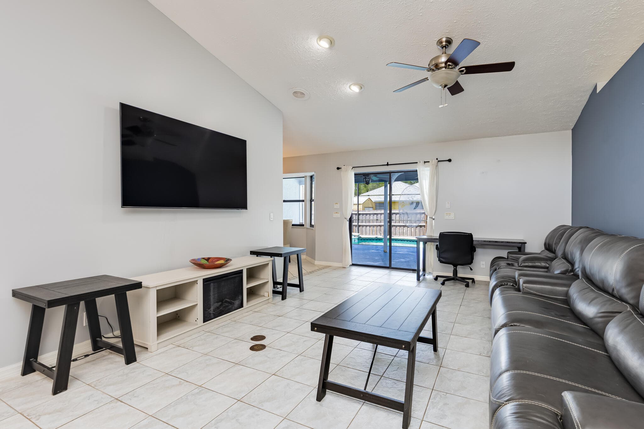 471 Ron Rico Port St. Lucie FL 34983 — thumbnail 8 of 33
