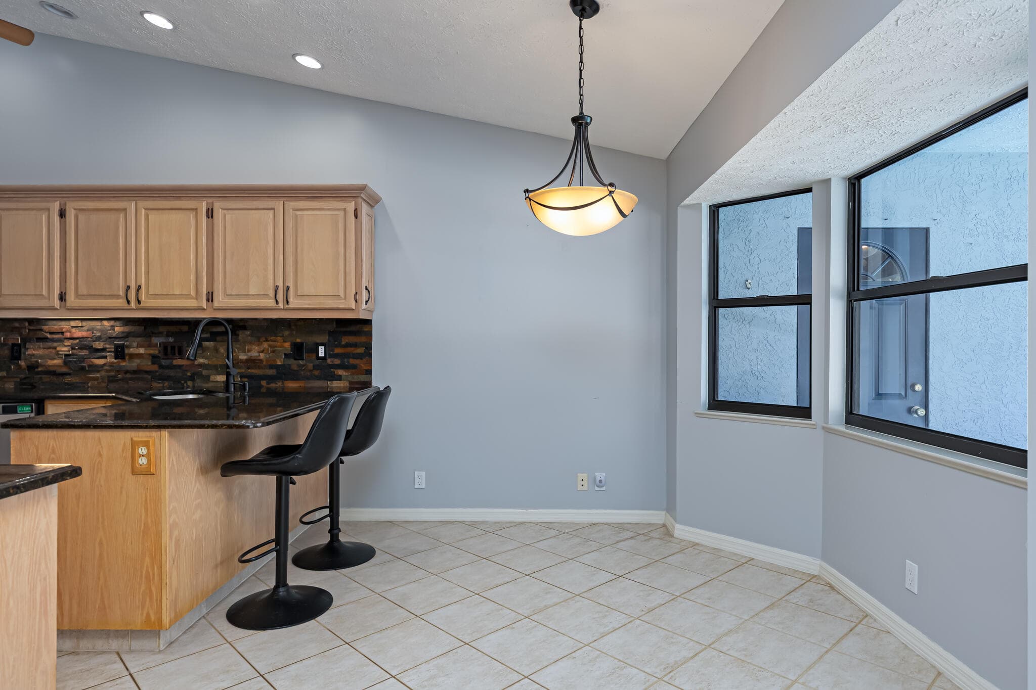 471 Ron Rico Port St. Lucie FL 34983 — thumbnail 14 of 33