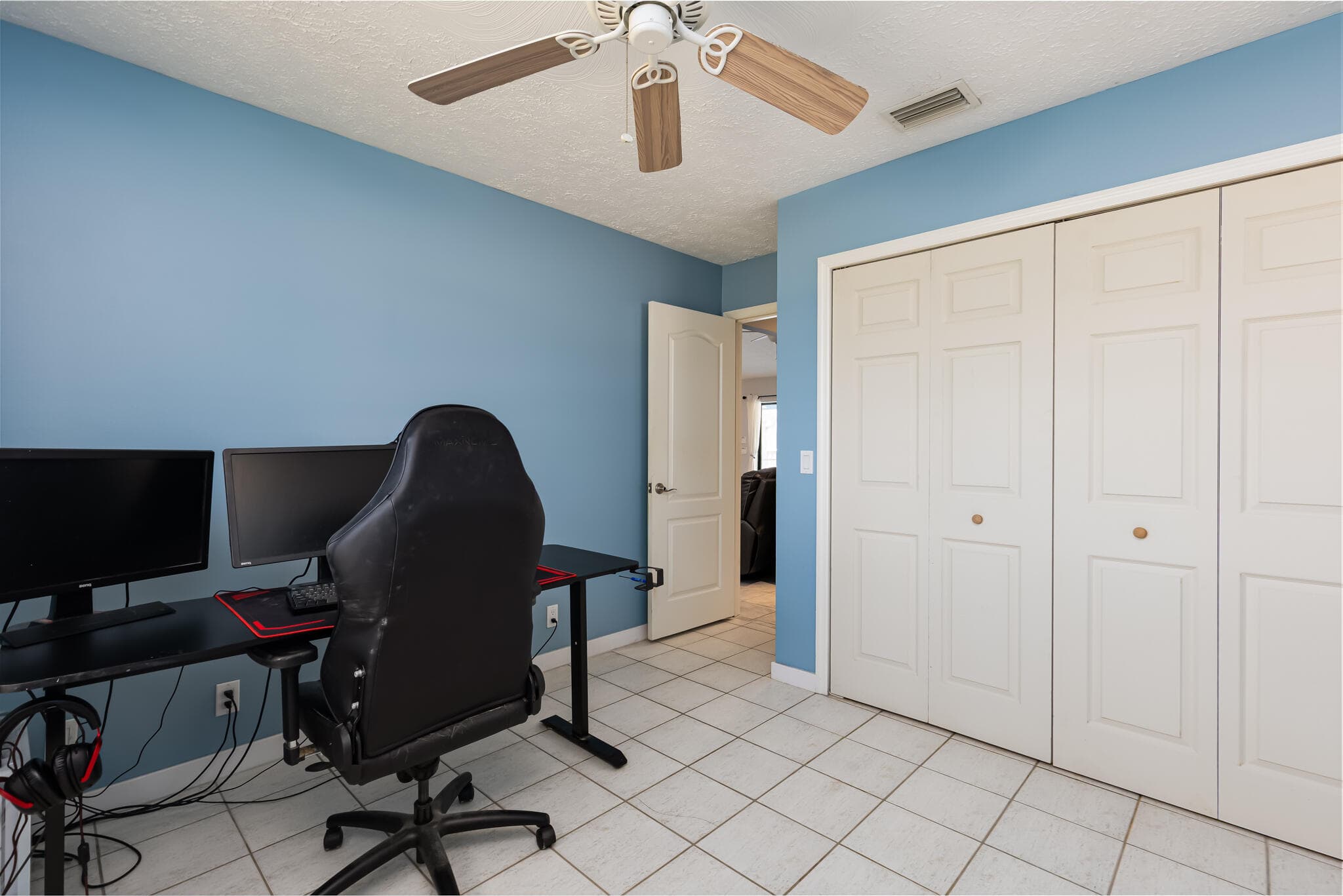 471 Ron Rico Port St. Lucie FL 34983 — thumbnail 25 of 33