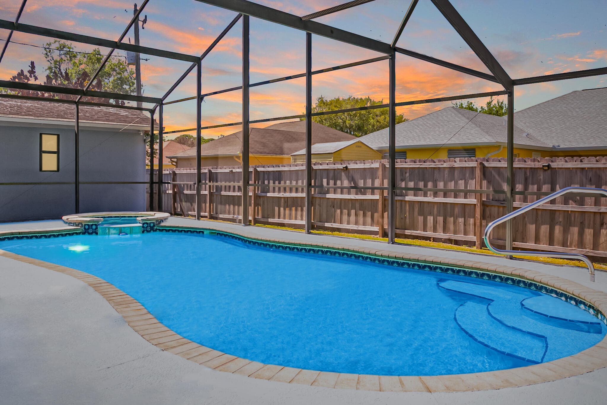 471 Ron Rico Port St. Lucie FL 34983 — thumbnail 3 of 33