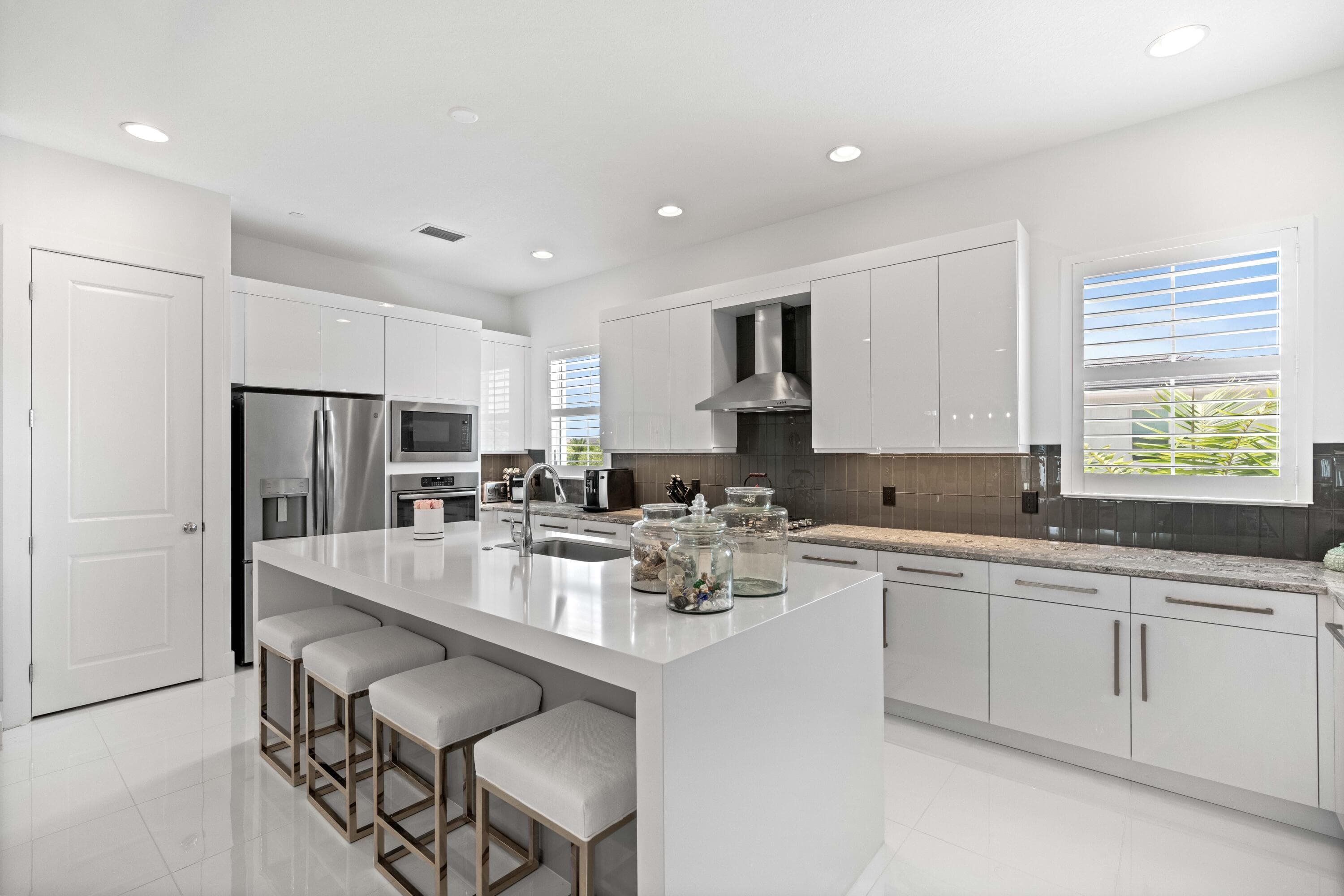 3024 Franklin Palm Beach Gardens FL 33418 — thumbnail 8 of 46