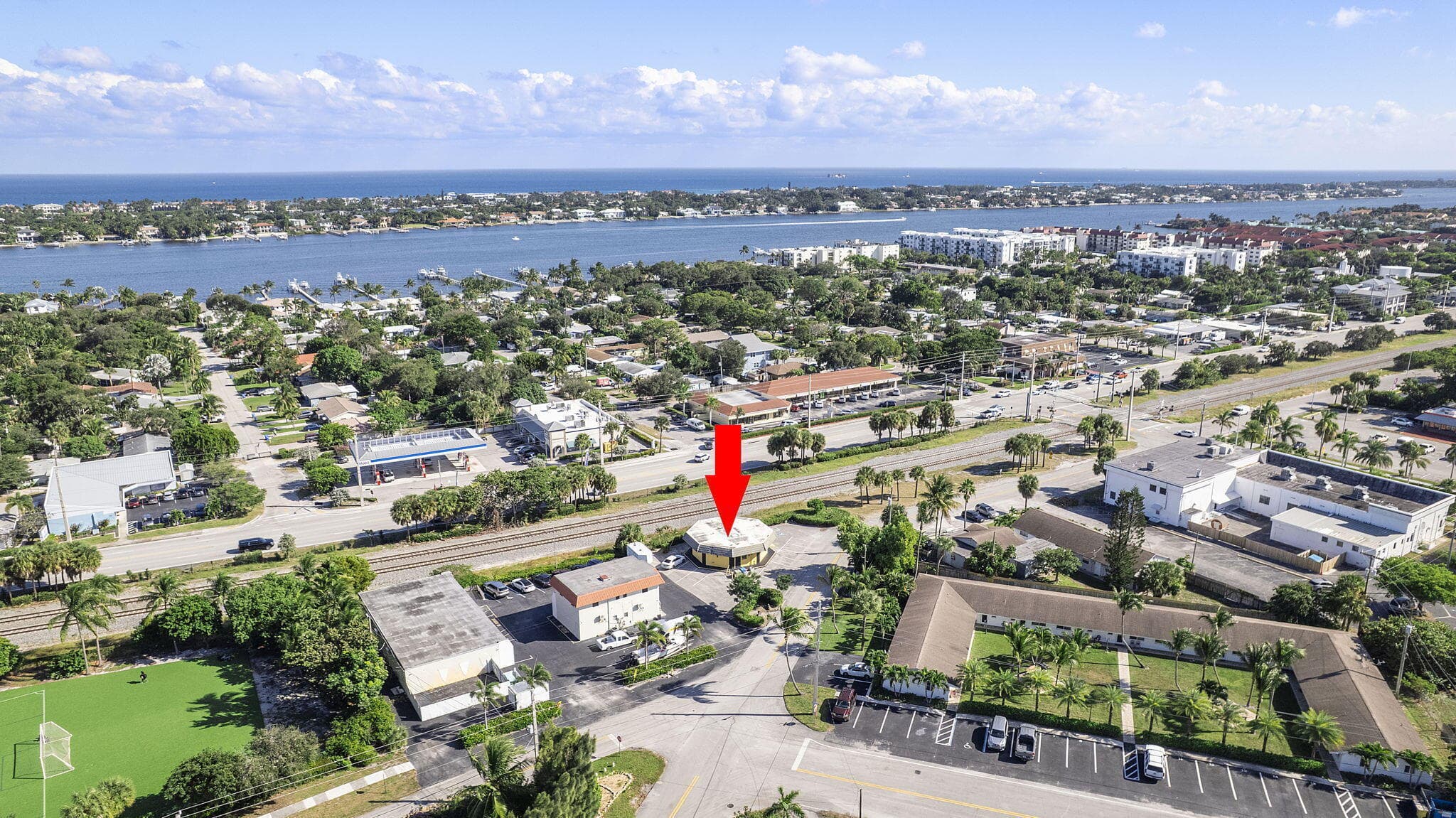 888 Coast Lantana FL 33462 — thumbnail 11 of 12