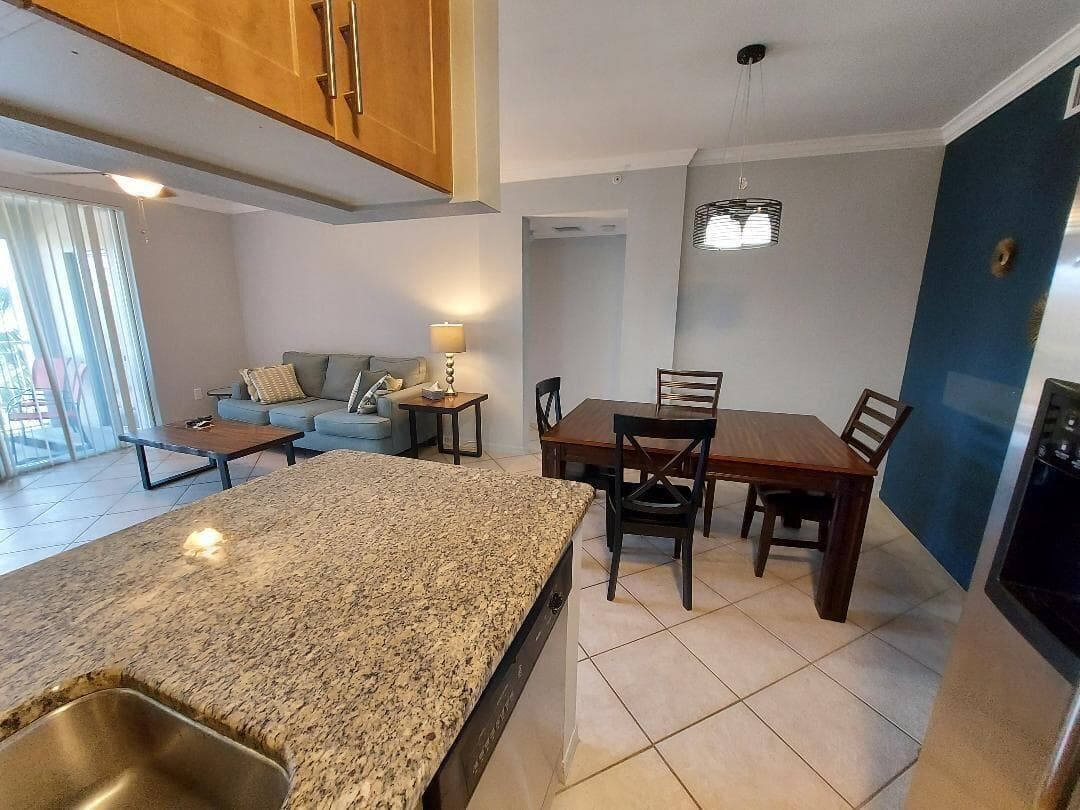 6482 Emerald Dunes #301 West Palm Beach FL 33411 — photo 1