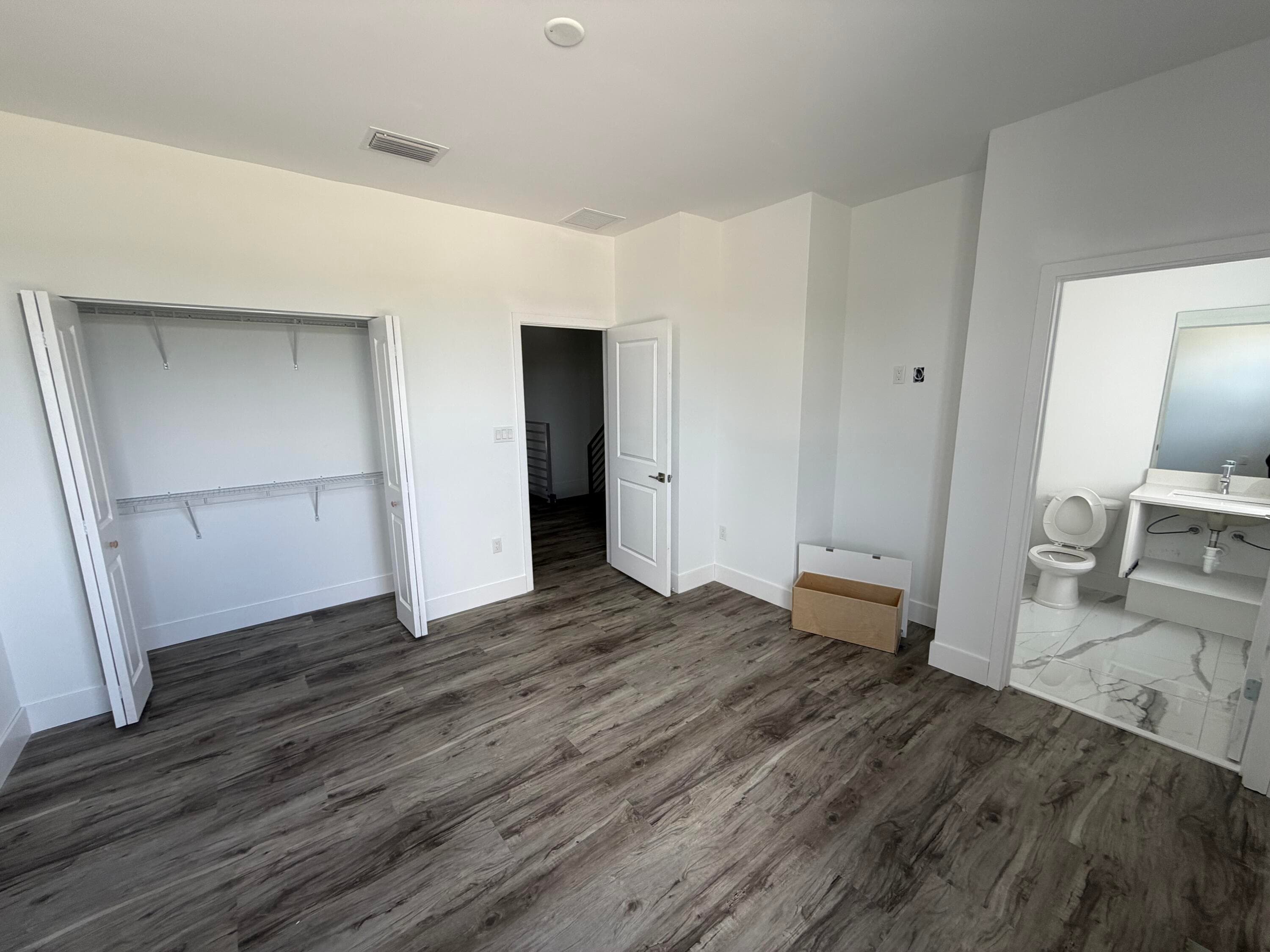 1544 1st Pompano Beach FL 33060 — thumbnail 13 of 24