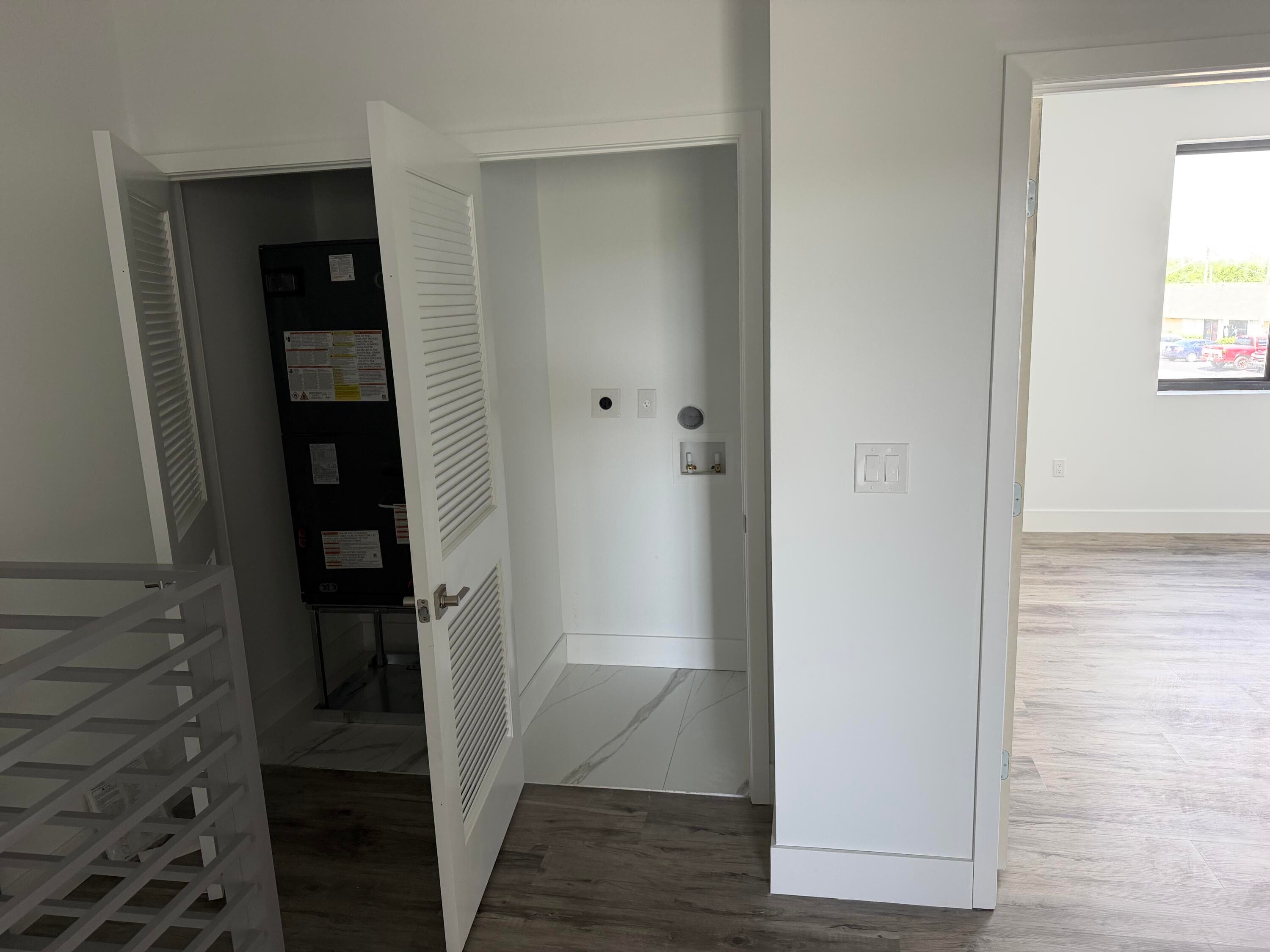 1544 1st Pompano Beach FL 33060 — thumbnail 11 of 24