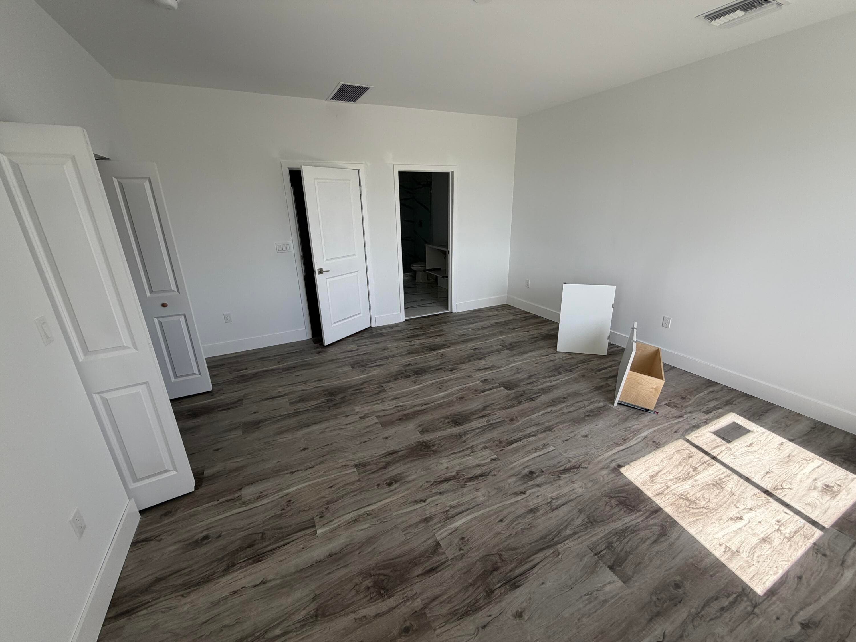 1544 1st Pompano Beach FL 33060 — thumbnail 20 of 24