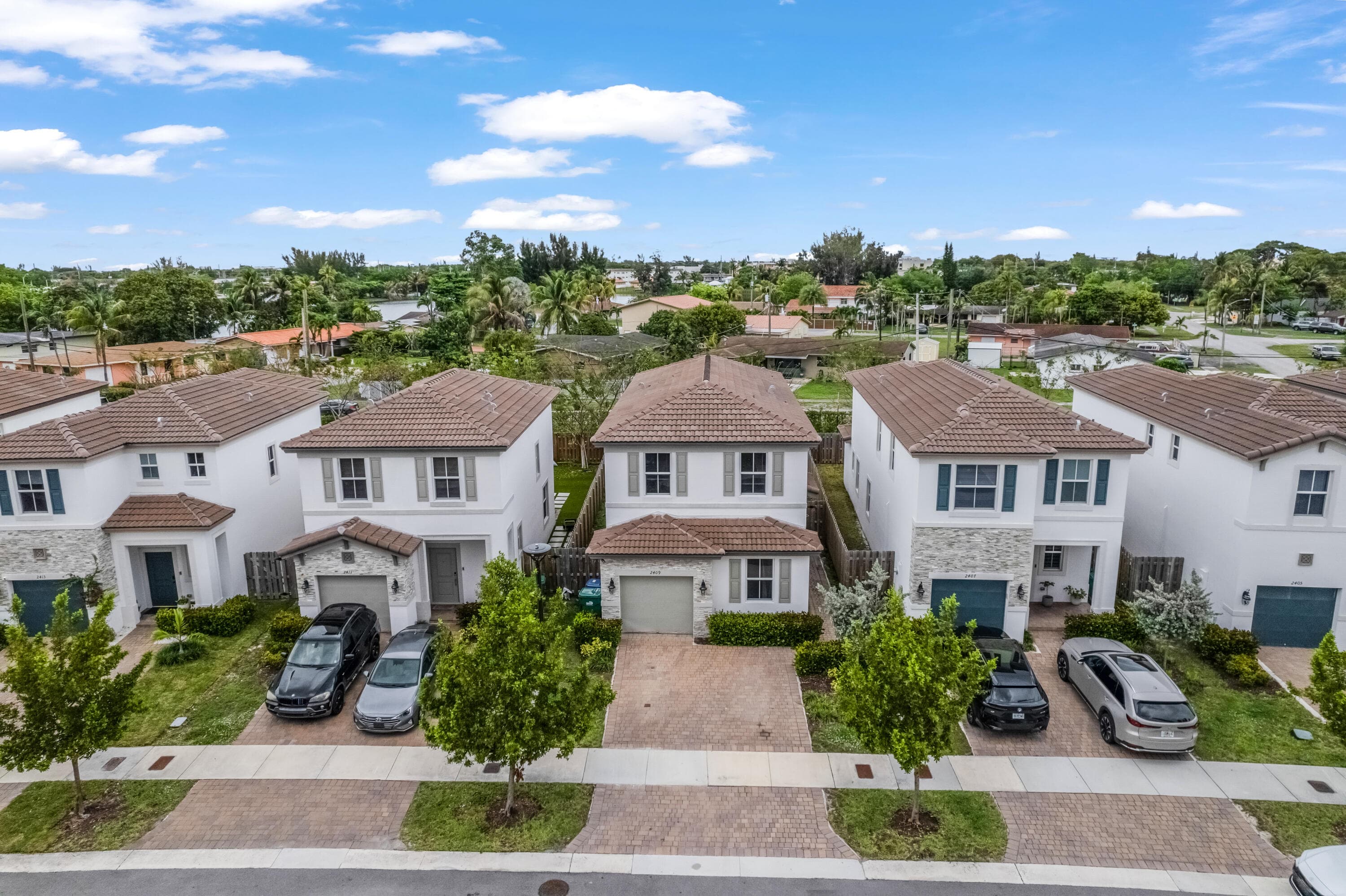 2409 131st Miami FL 33167 — thumbnail 22 of 26