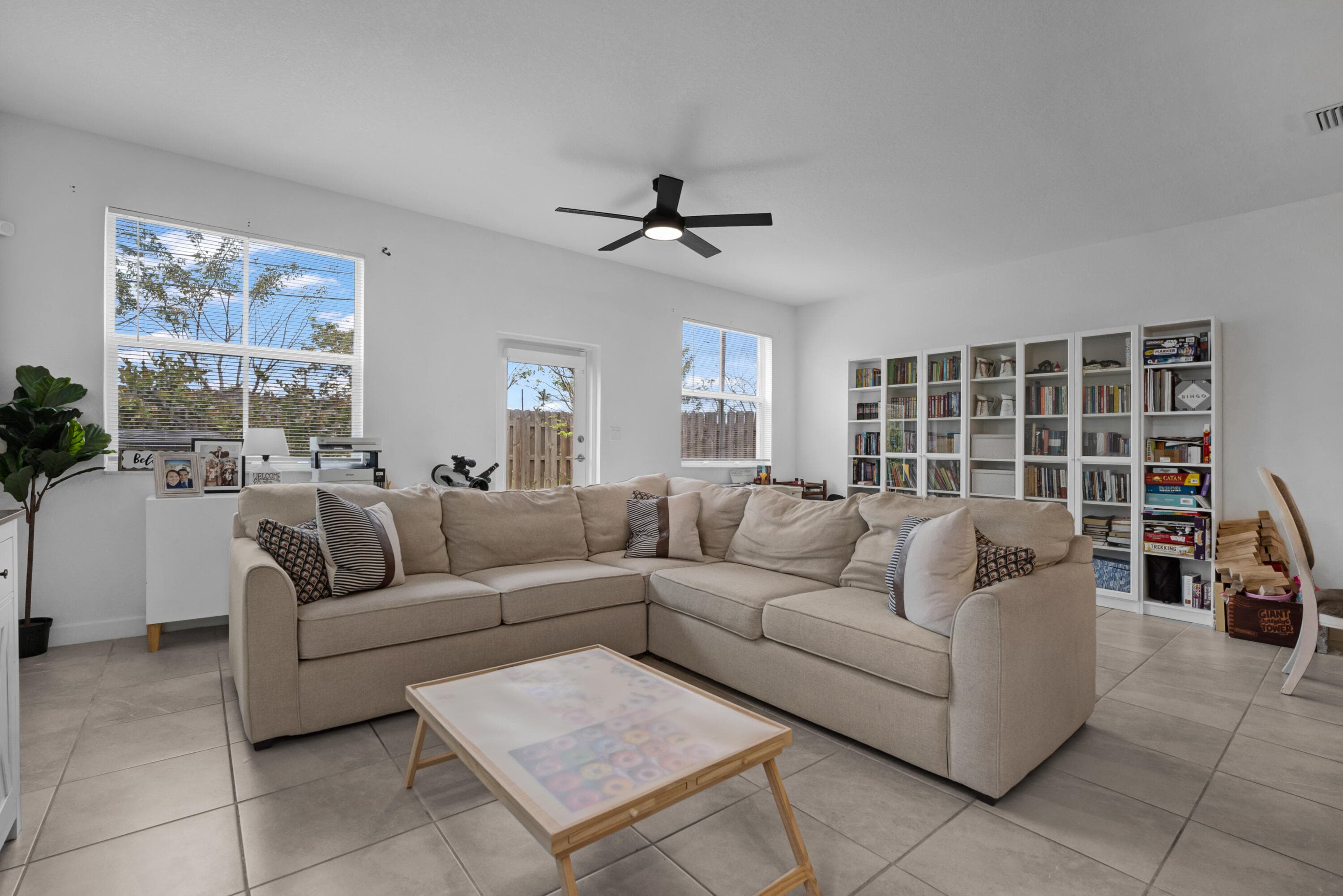 2409 131st Miami FL 33167 — thumbnail 11 of 26