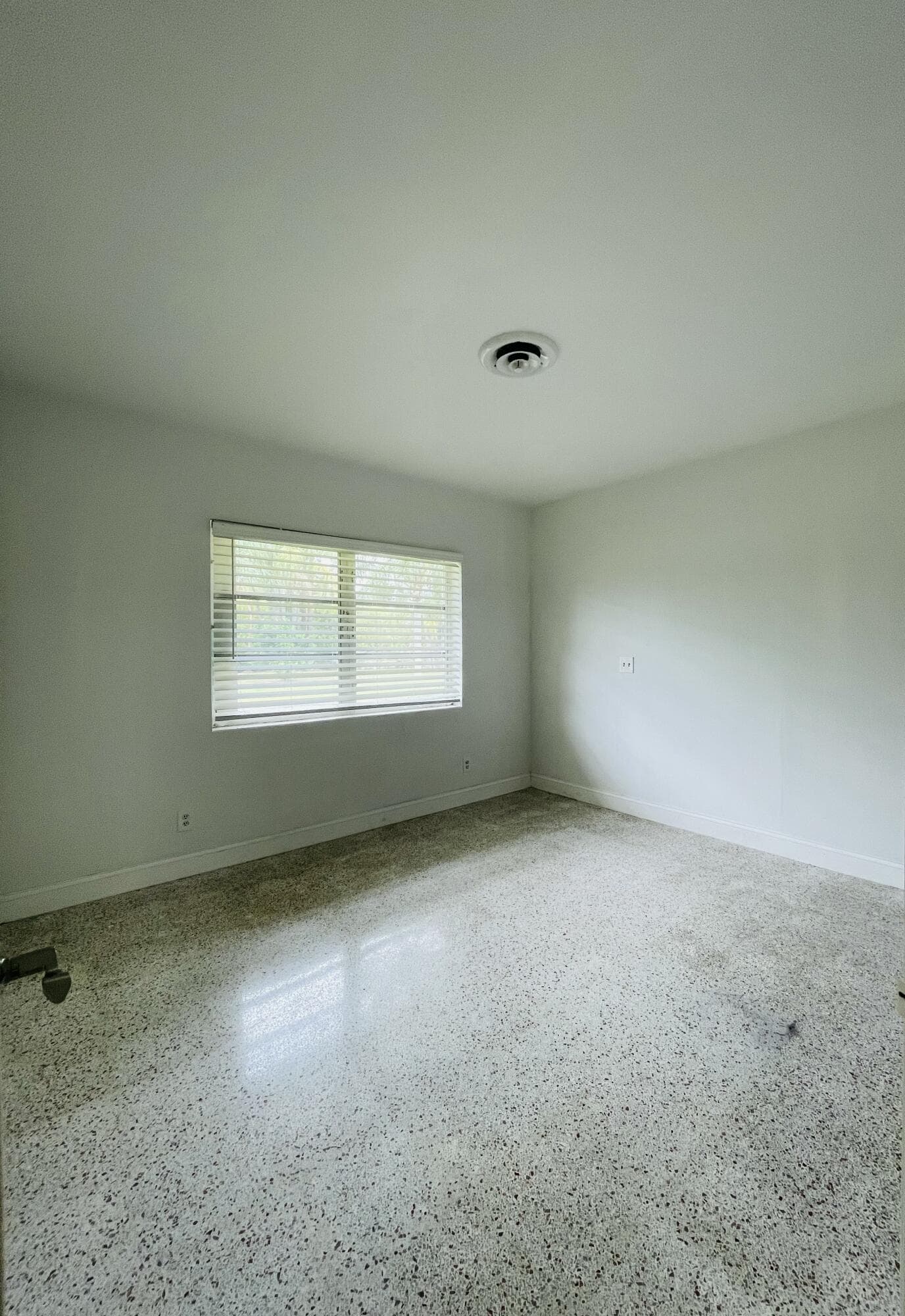 8895 Bates Palm Beach Gardens FL 33418 — thumbnail 31 of 92