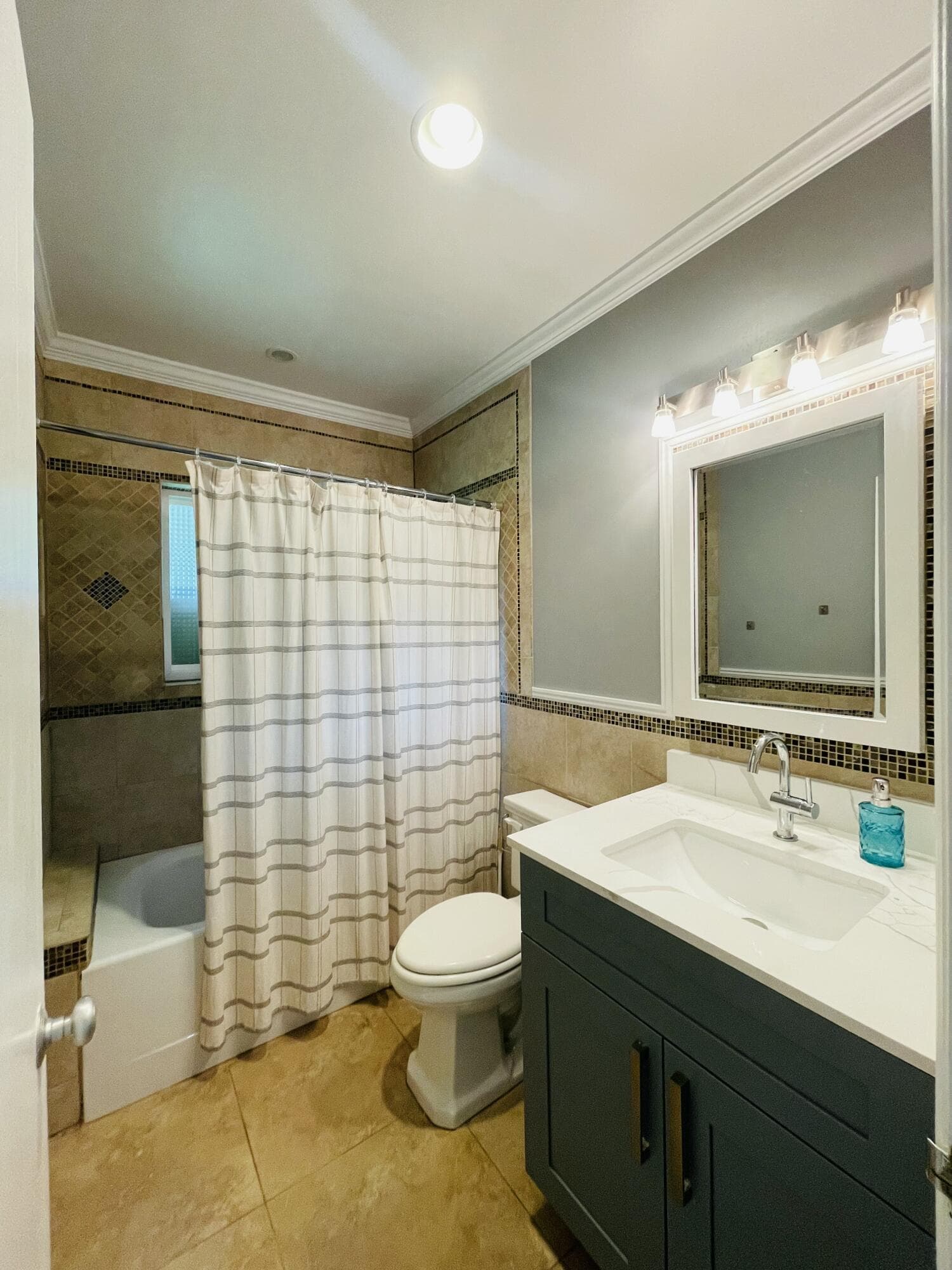 8895 Bates Palm Beach Gardens FL 33418 — thumbnail 30 of 92