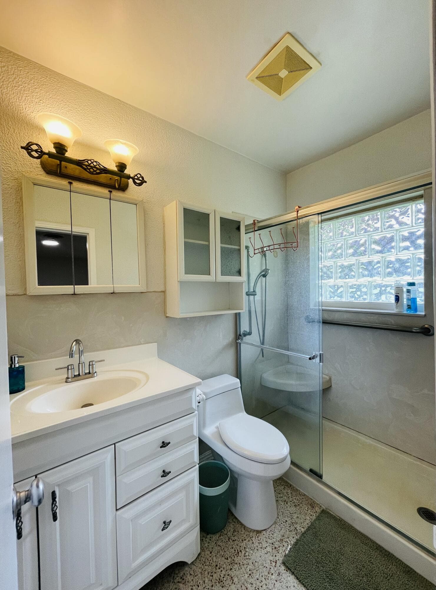 8895 Bates Palm Beach Gardens FL 33418 — thumbnail 36 of 92