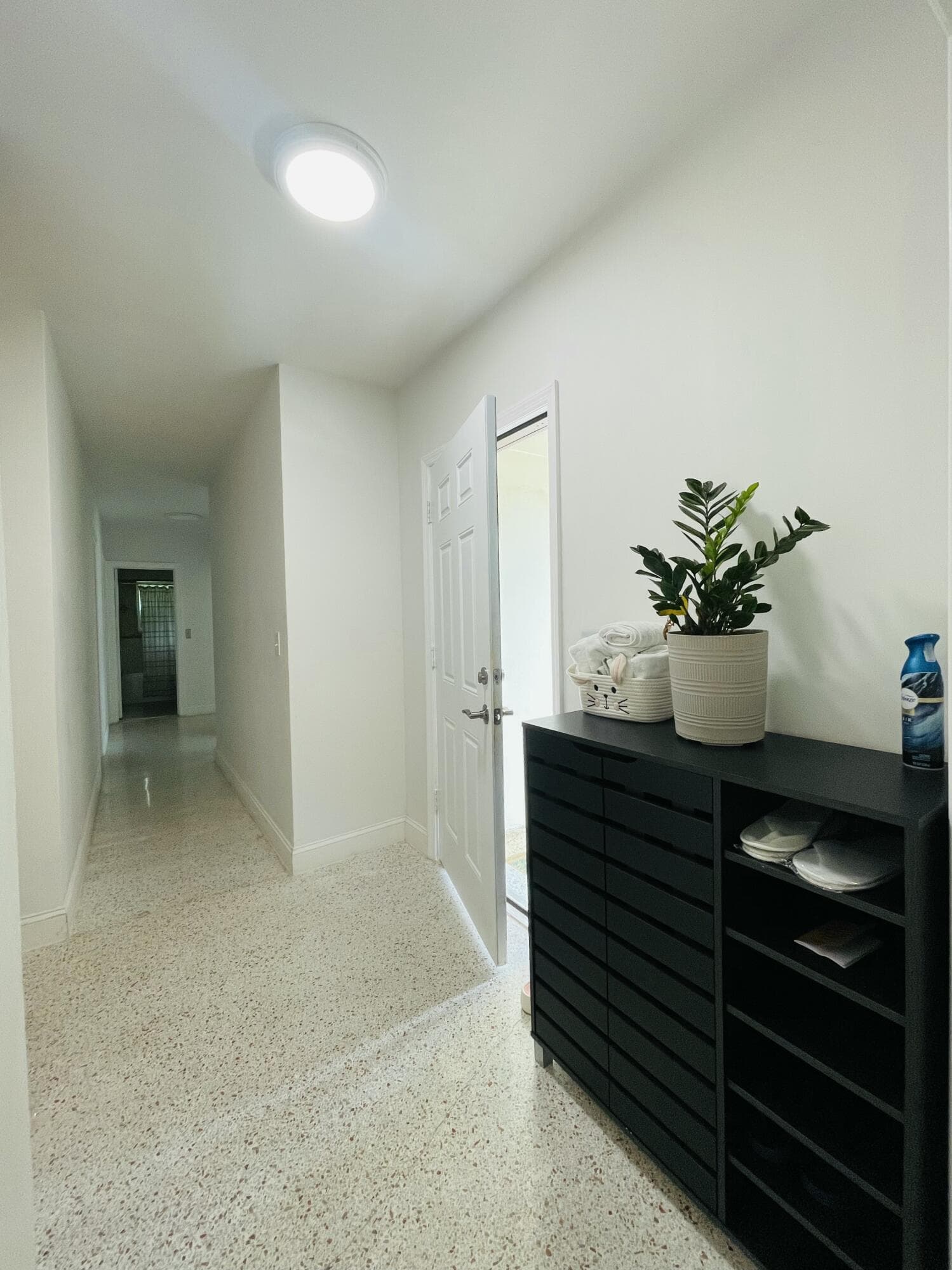 8895 Bates Palm Beach Gardens FL 33418 — thumbnail 15 of 92