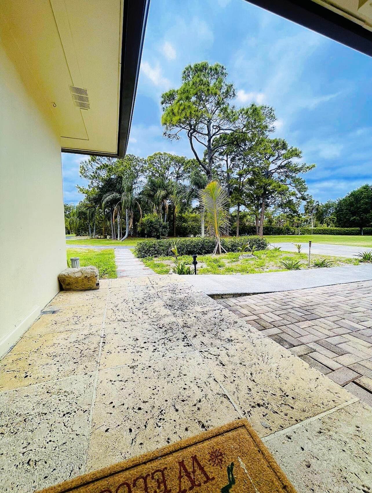 8895 Bates Palm Beach Gardens FL 33418 — thumbnail 38 of 92