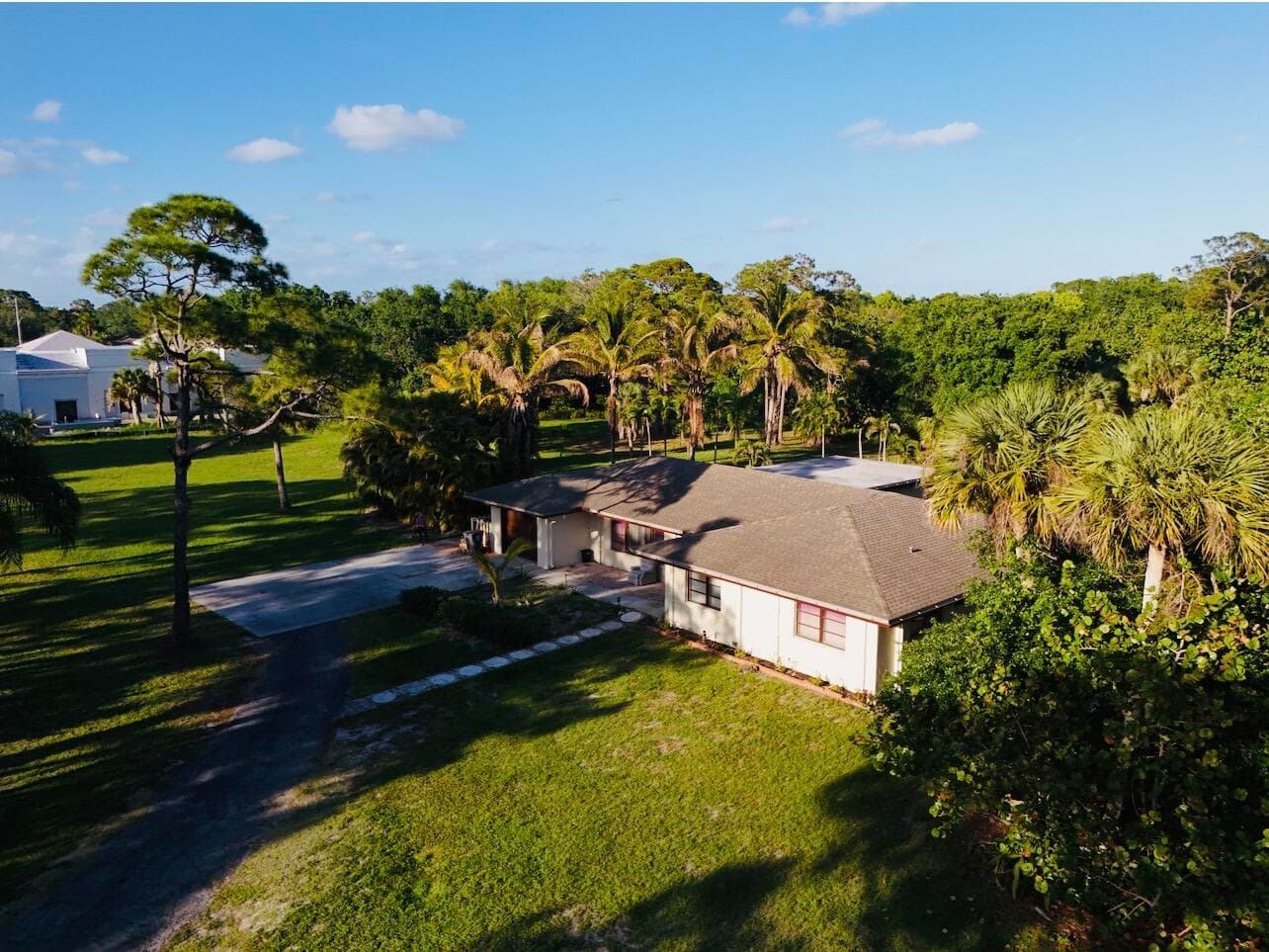 8895 Bates Palm Beach Gardens FL 33418 — thumbnail 40 of 92