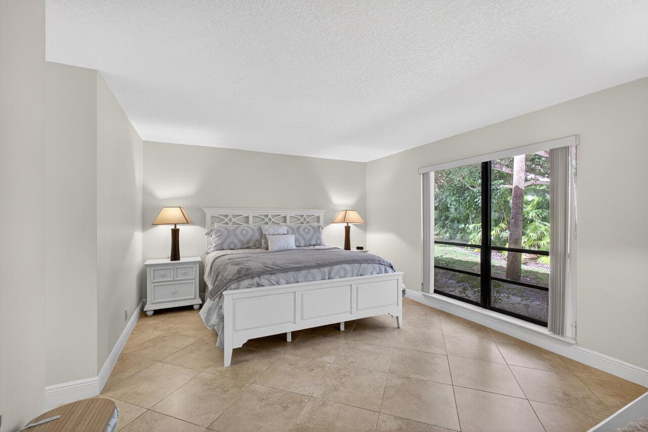 112 Brackenwood Palm Beach Gardens FL 33418 — thumbnail 13 of 33