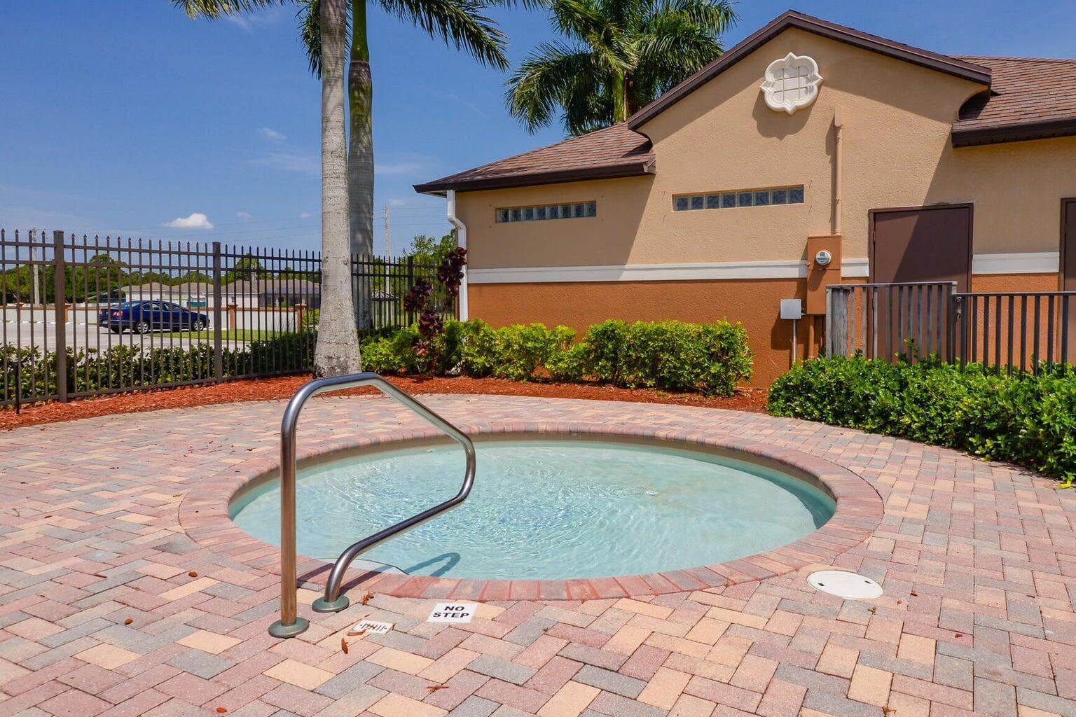 5064 Coventry Port St. Lucie FL 34986 — thumbnail 29 of 30