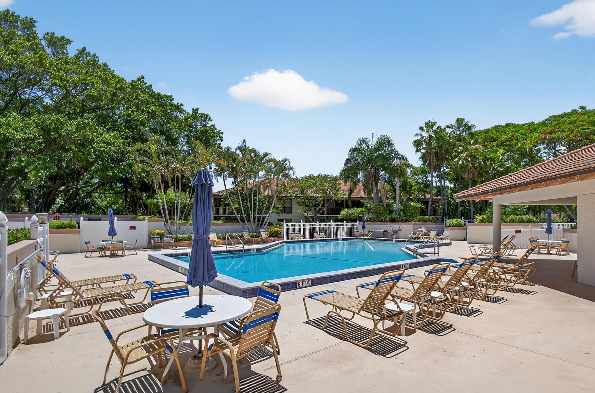 112 Brackenwood Palm Beach Gardens FL 33418 — thumbnail 32 of 33