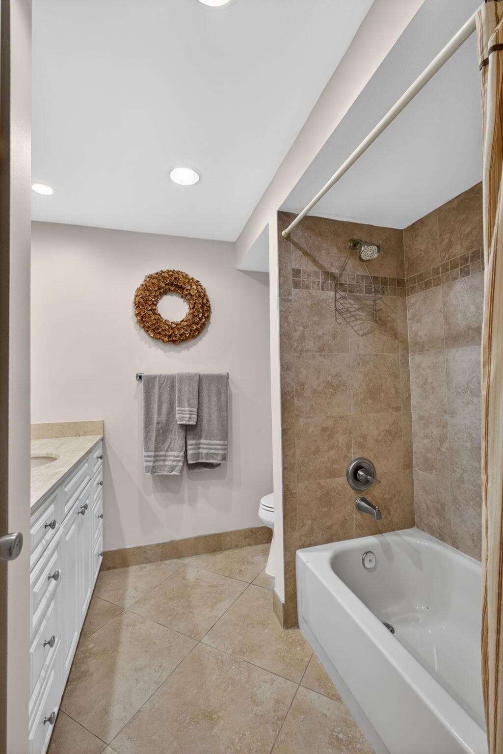 112 Brackenwood Palm Beach Gardens FL 33418 — thumbnail 22 of 33