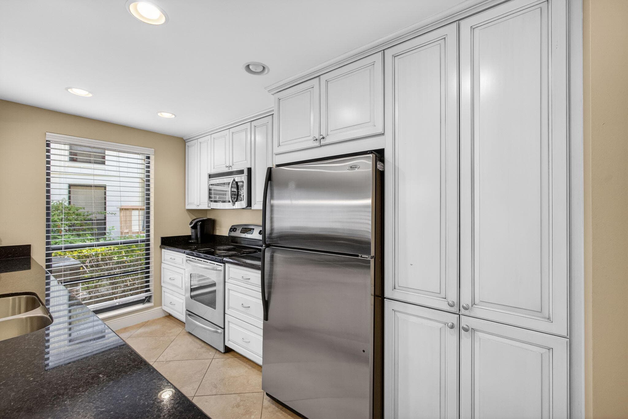 112 Brackenwood Palm Beach Gardens FL 33418 — thumbnail 7 of 33