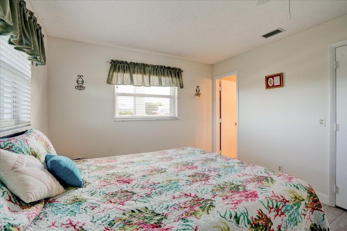 100 Leisure Lake #109 Boynton Beach FL 33426 — thumbnail 21 of 64