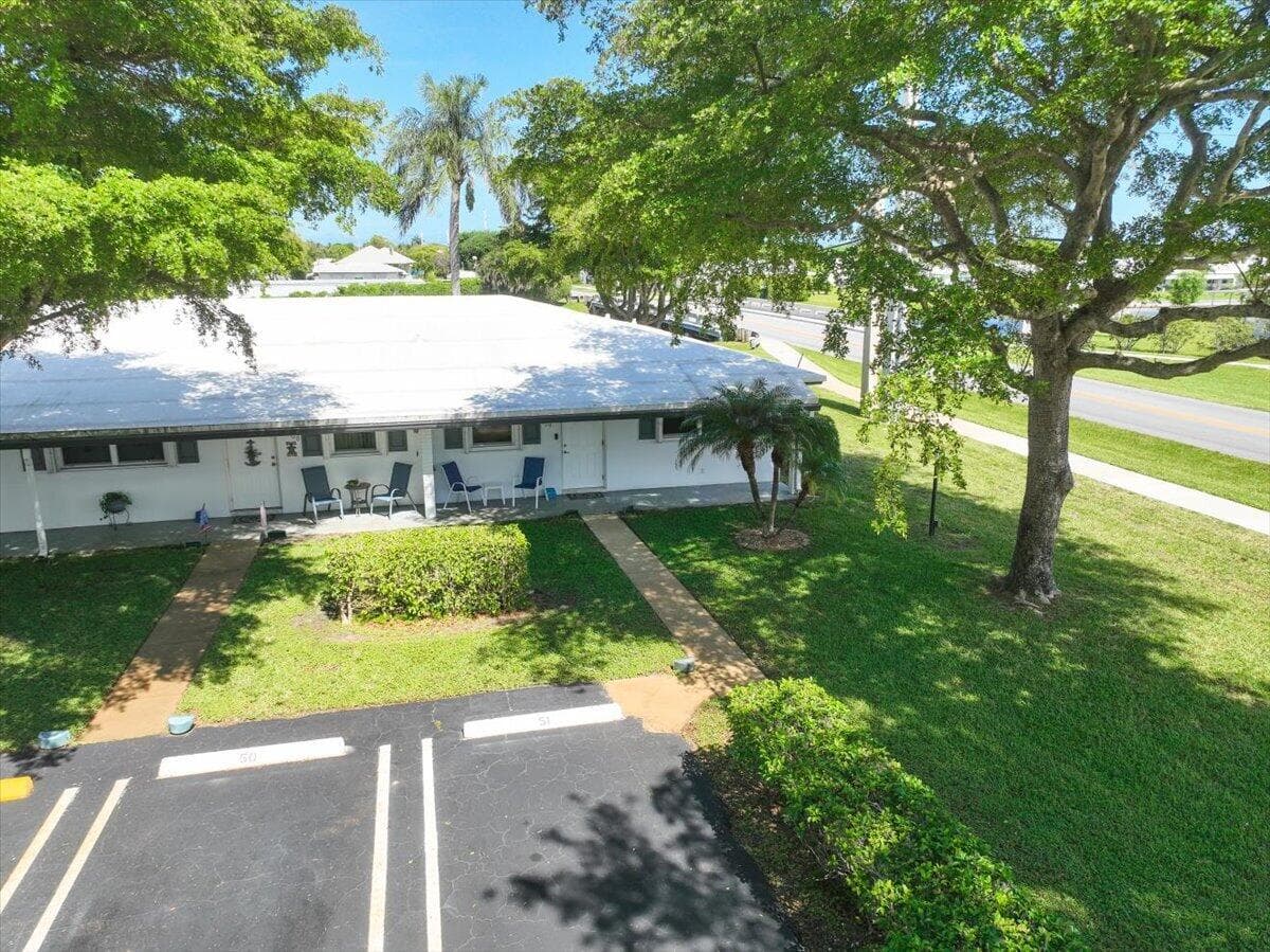100 Leisure Lake #109 Boynton Beach FL 33426 — thumbnail 32 of 64