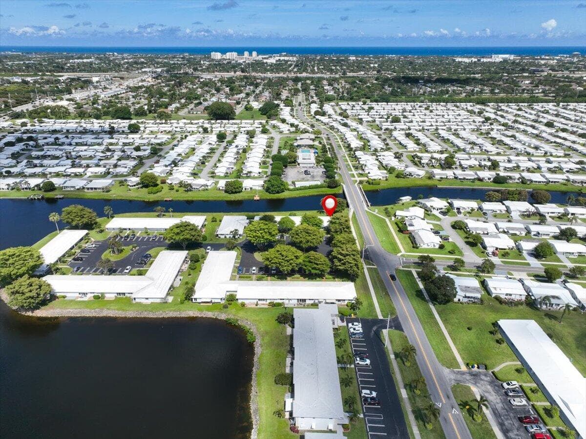 100 Leisure Lake #109 Boynton Beach FL 33426 — thumbnail 39 of 64
