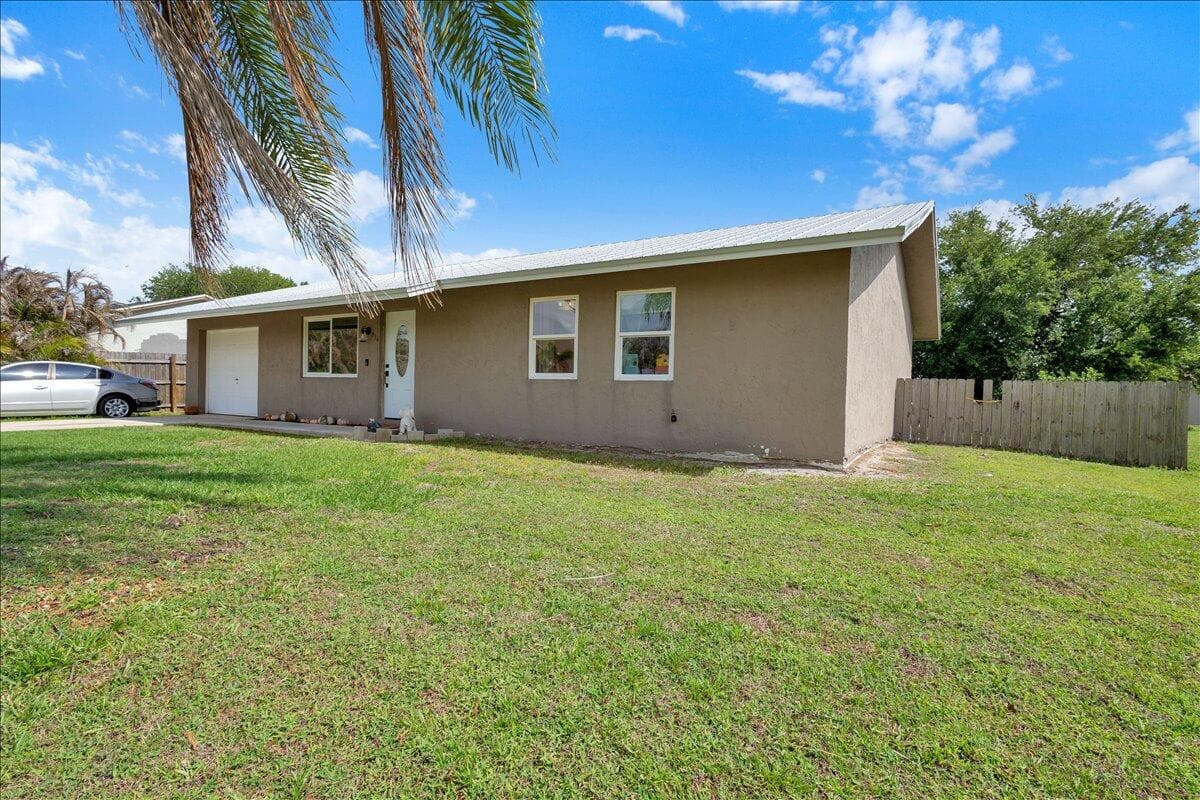 956 Browning Port St. Lucie FL 34983 — thumbnail 47 of 59