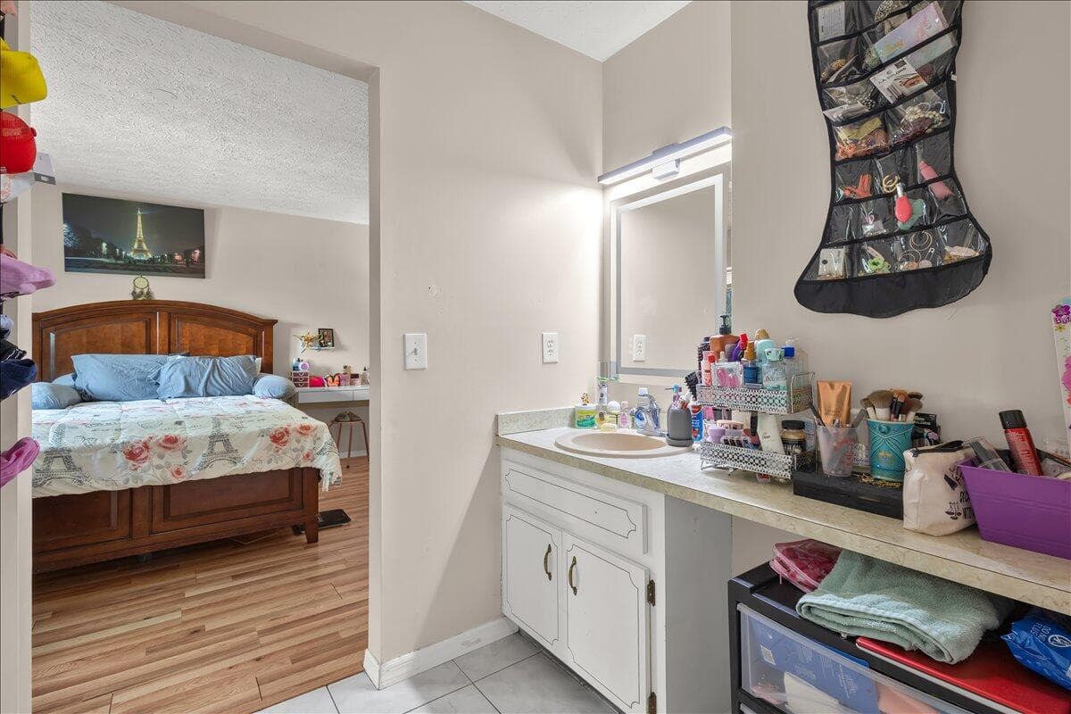 956 Browning Port St. Lucie FL 34983 — thumbnail 40 of 59