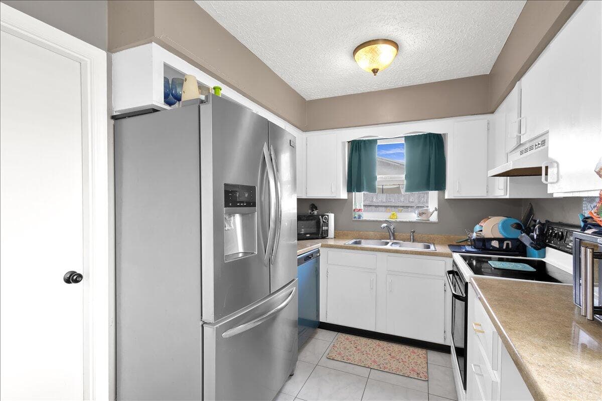 956 Browning Port St. Lucie FL 34983 — thumbnail 23 of 59