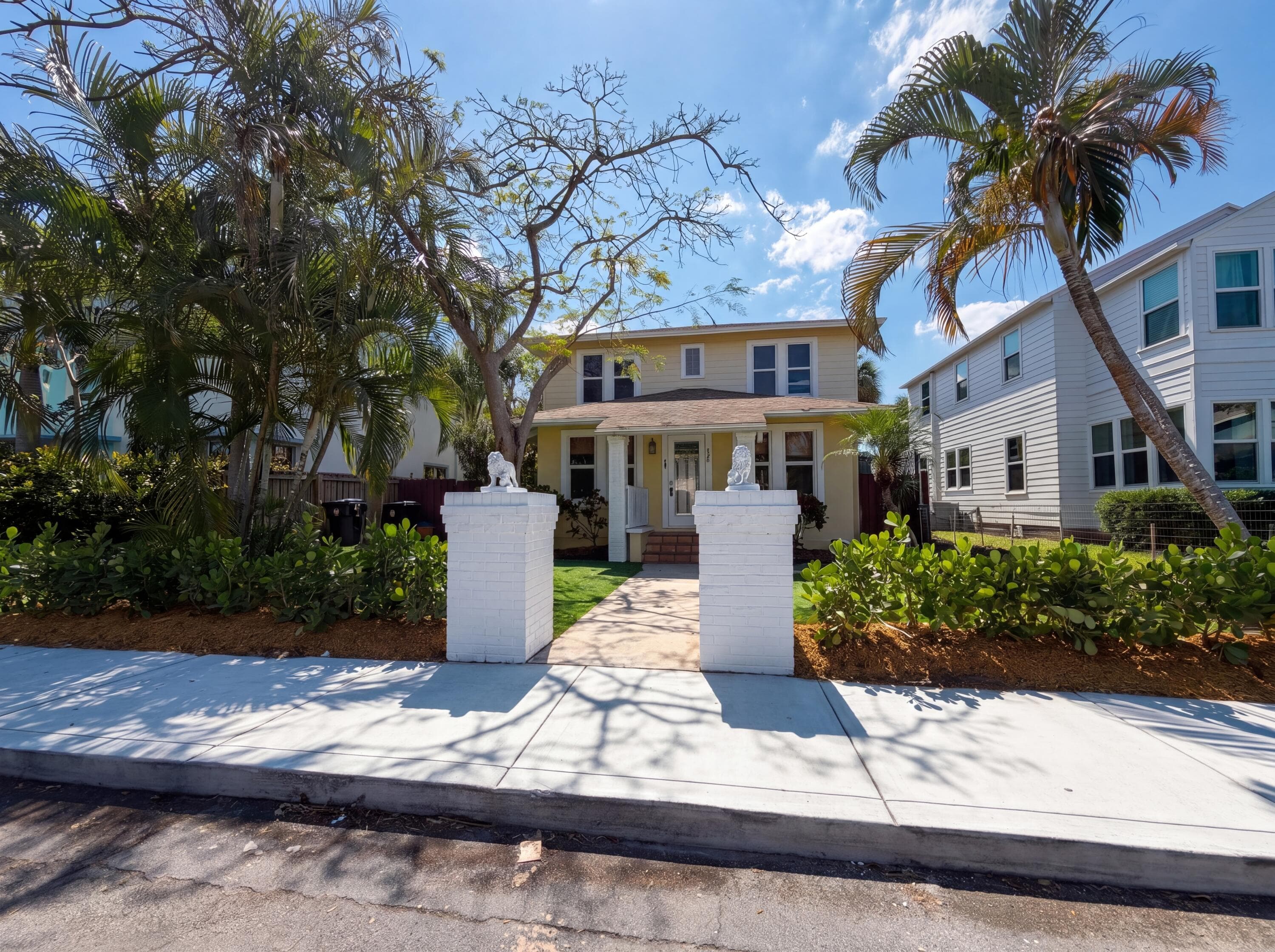 207 Ocean Breeze Lake Worth Beach FL 33460 — thumbnail 25 of 32