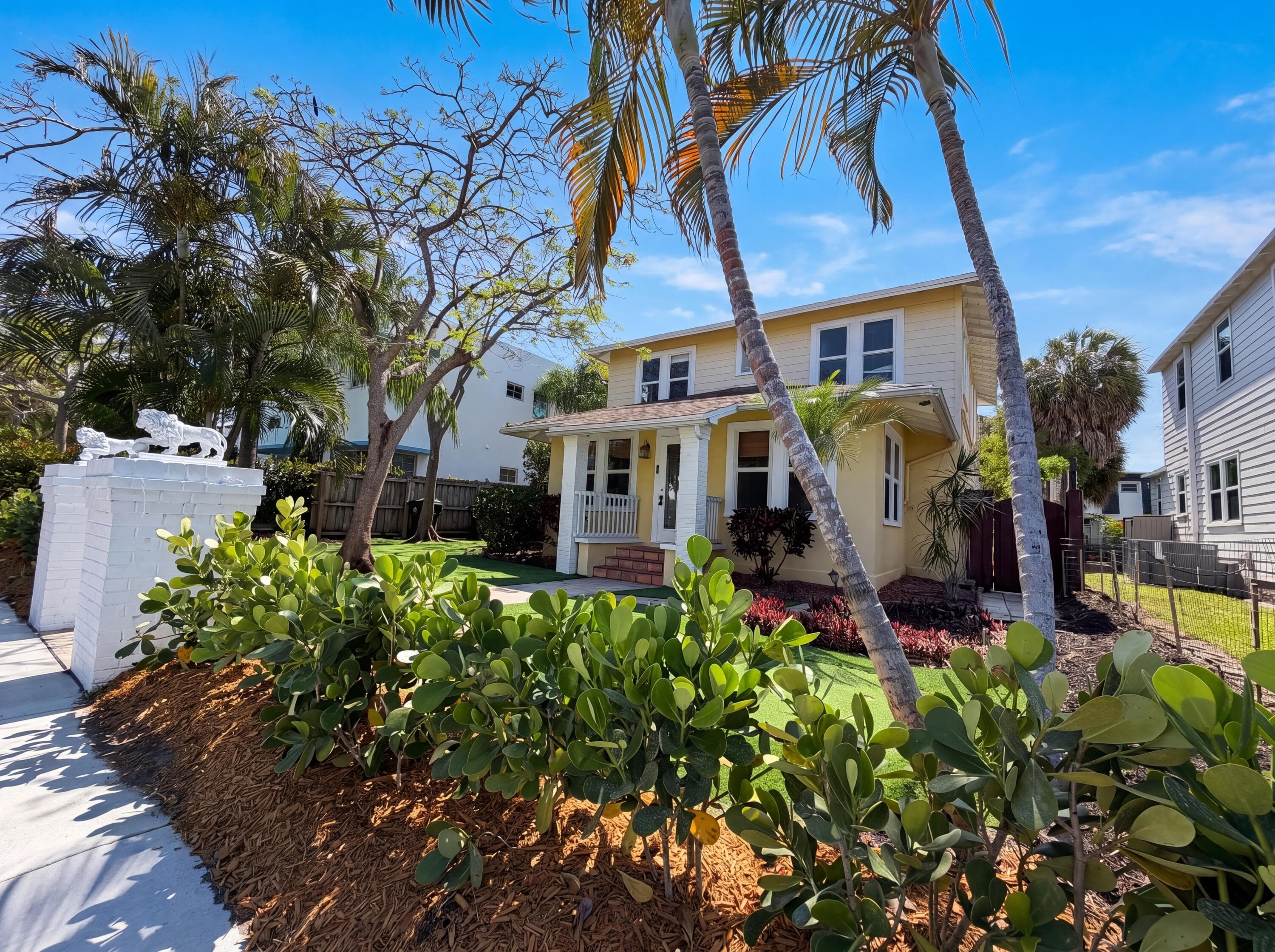 207 Ocean Breeze Lake Worth Beach FL 33460 — thumbnail 28 of 32