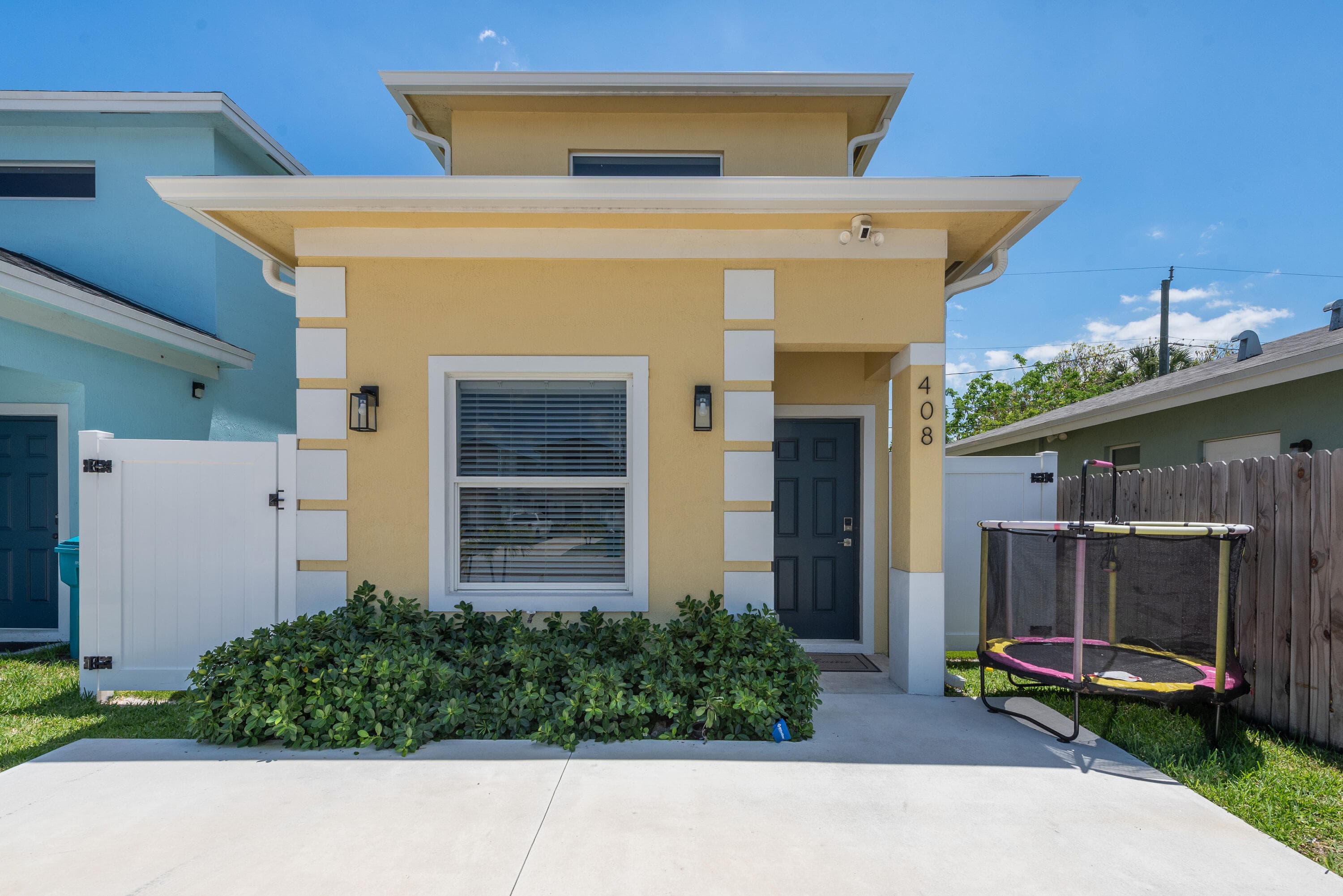 408 12th Boynton Beach FL 33435 — thumbnail 5 of 32