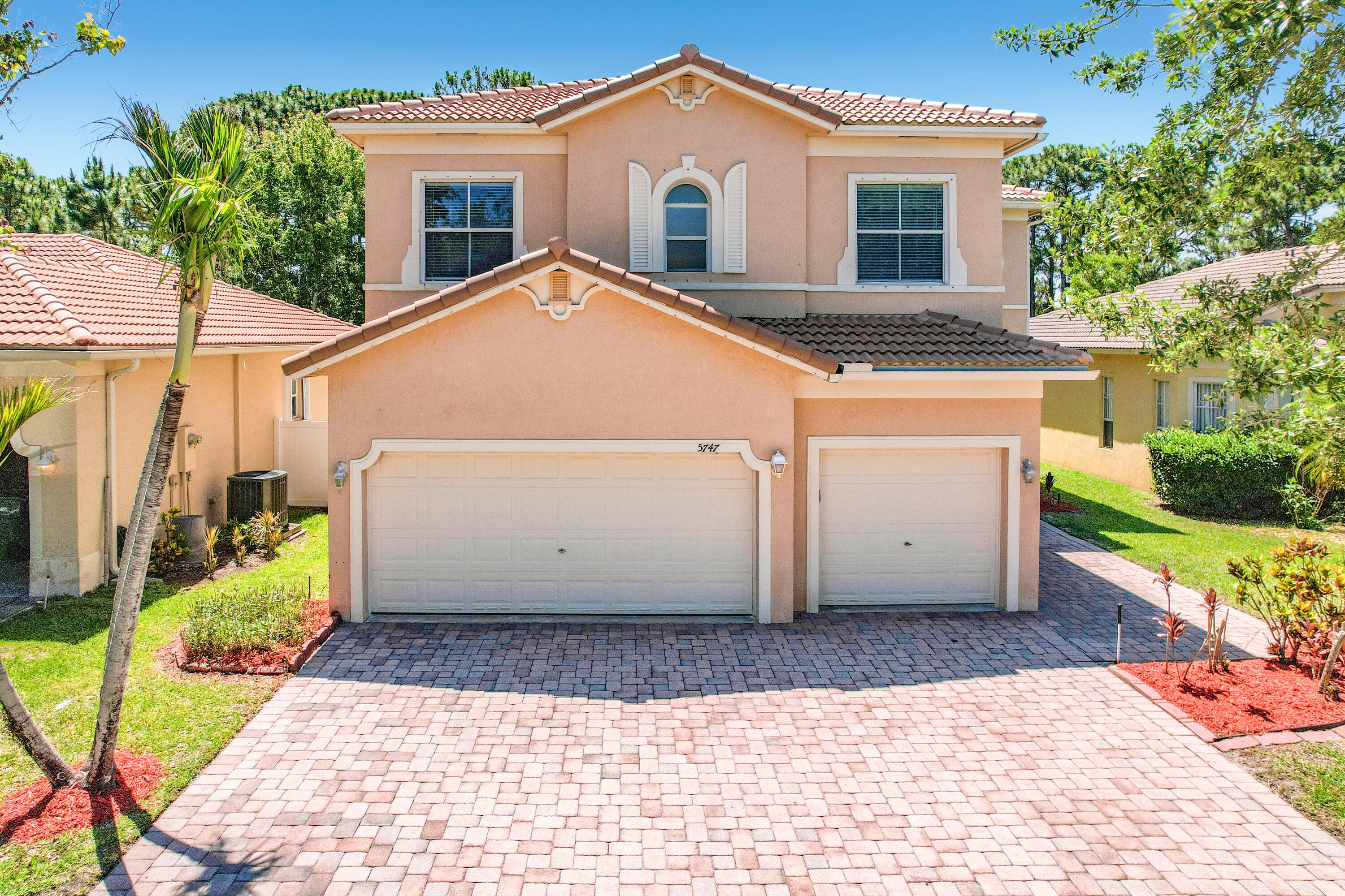 5747 Sunberry Fort Pierce FL 34951 — thumbnail 8 of 74