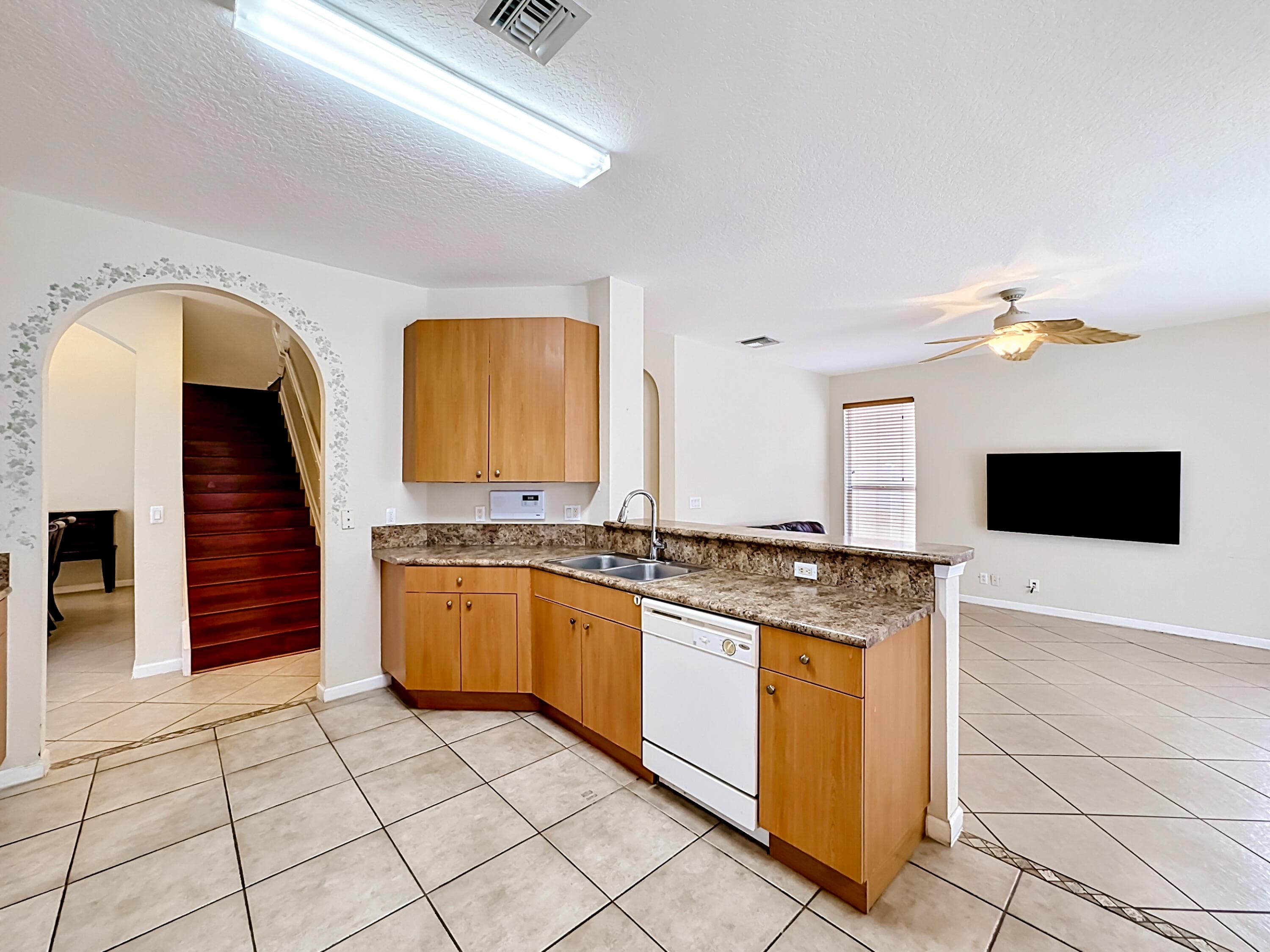 5747 Sunberry Fort Pierce FL 34951 — thumbnail 20 of 74
