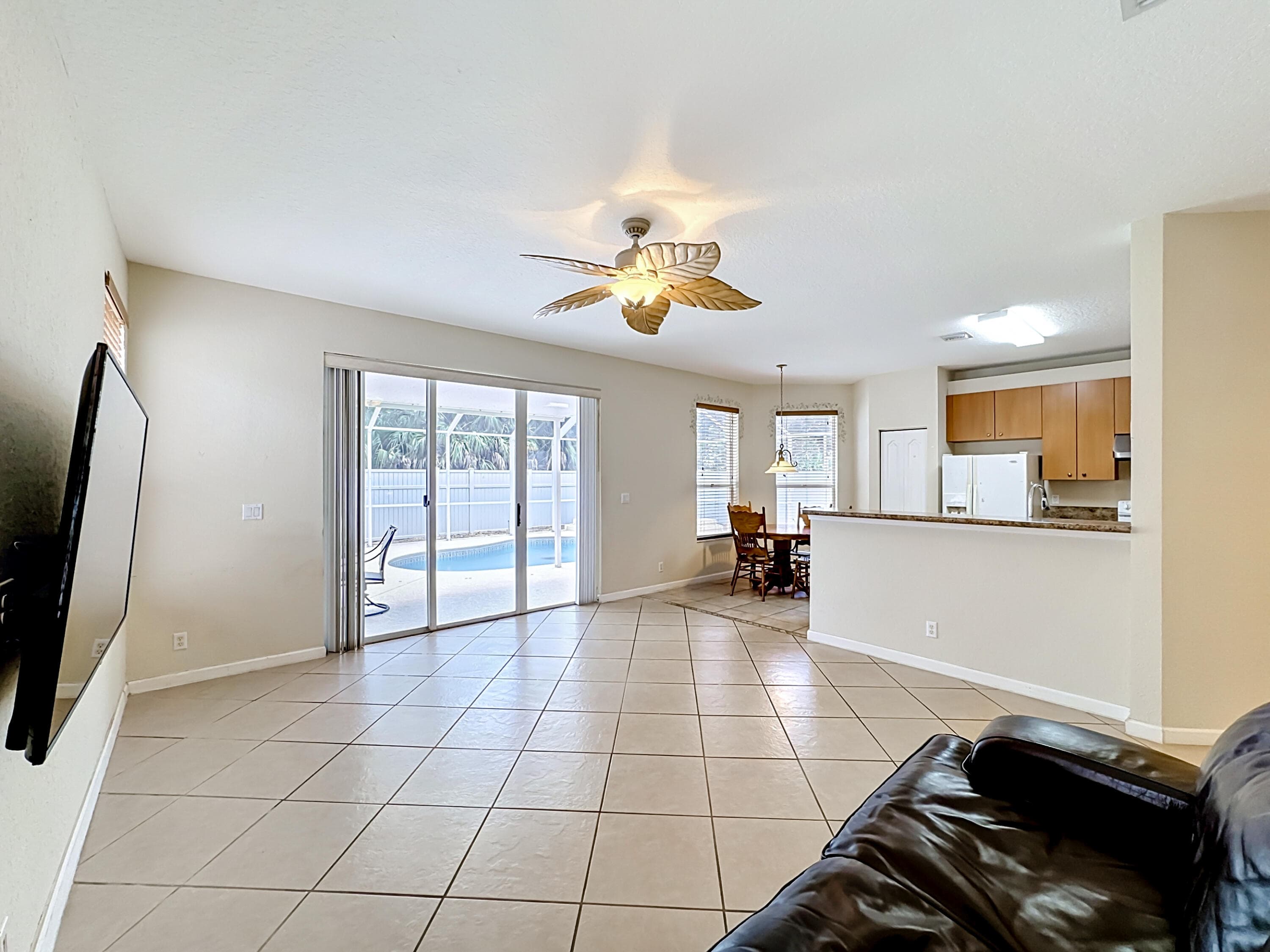 5747 Sunberry Fort Pierce FL 34951 — thumbnail 27 of 74