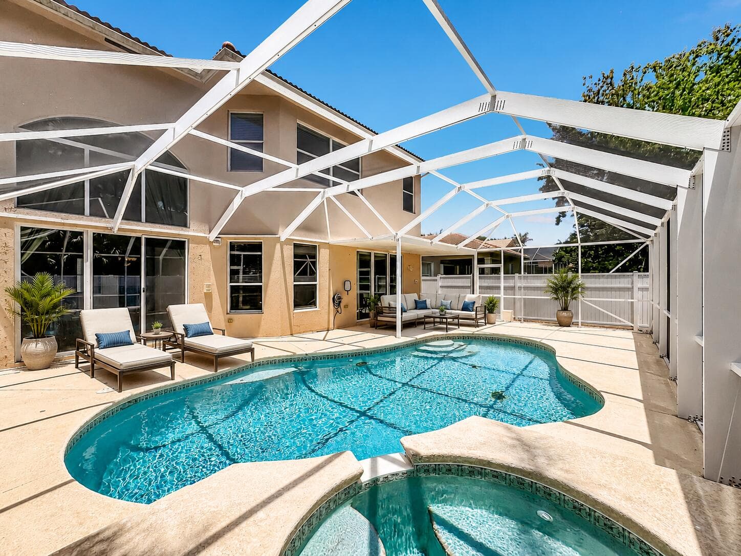 5747 Sunberry Fort Pierce FL 34951 — photo 1
