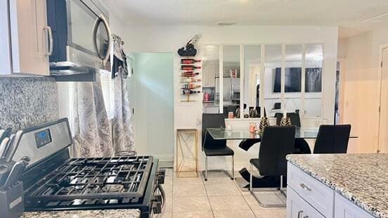 113 Hilton Fort Pierce FL 34946 — thumbnail 12 of 30