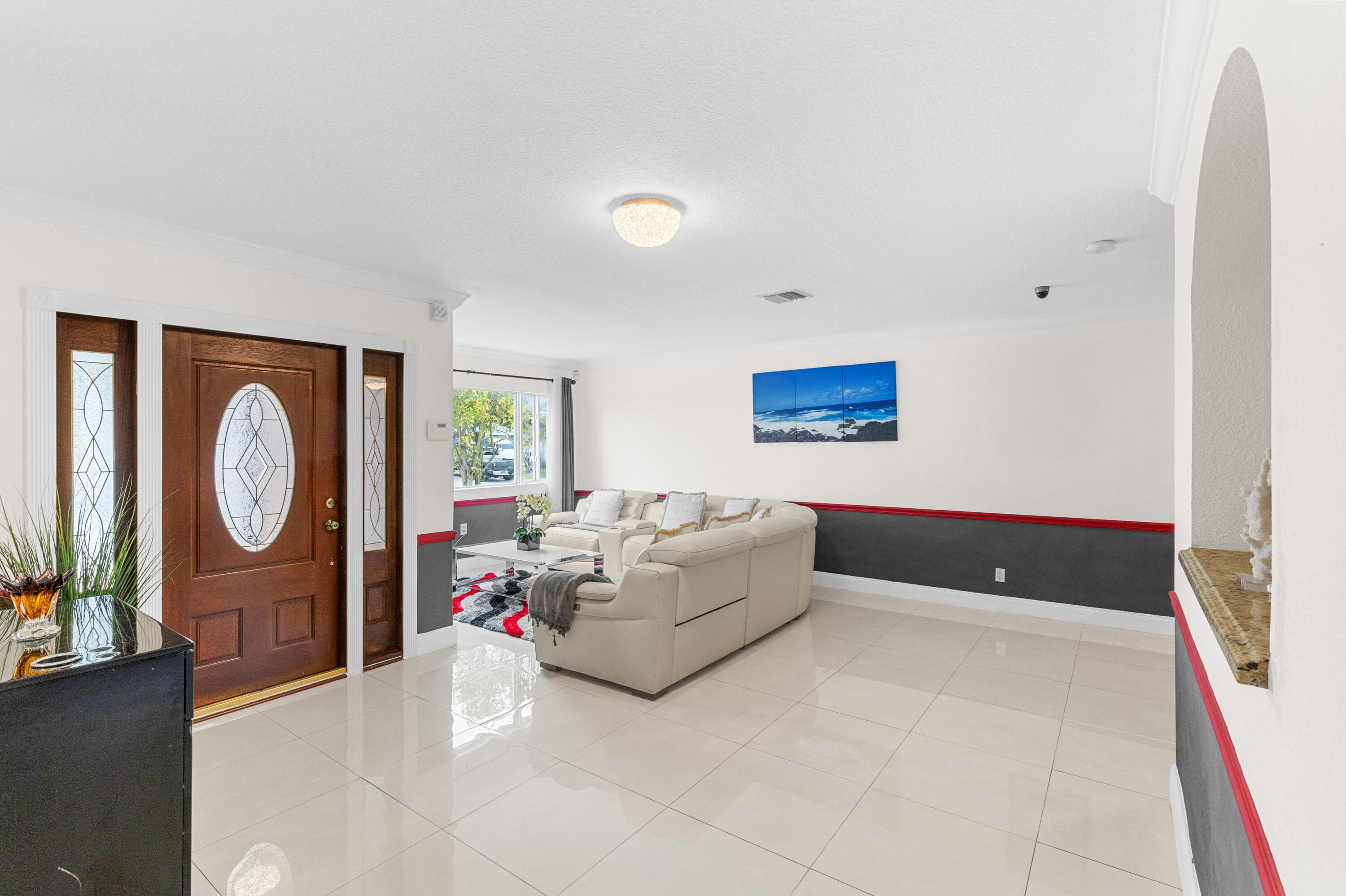 321 72nd Hollywood FL 33024 — thumbnail 4 of 28