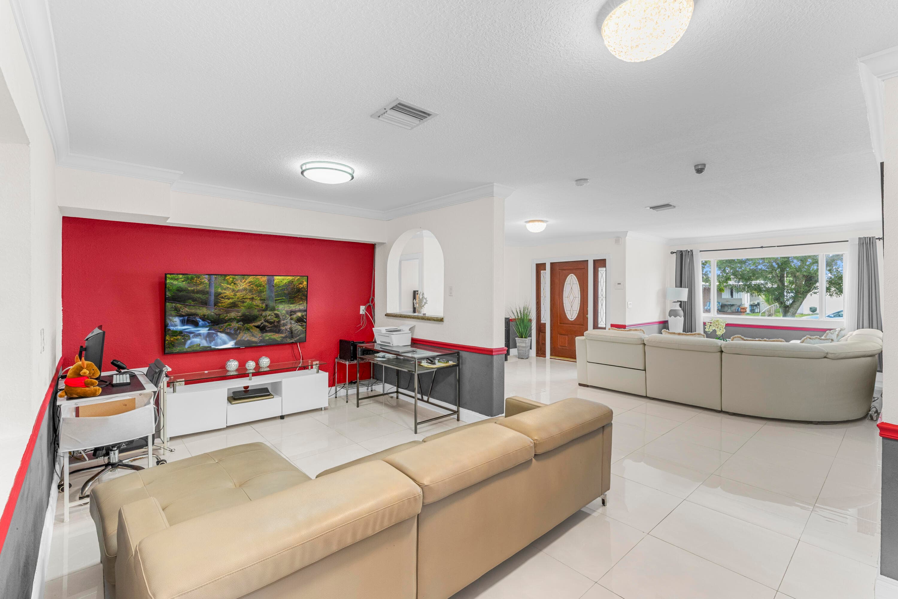 321 72nd Hollywood FL 33024 — thumbnail 6 of 28
