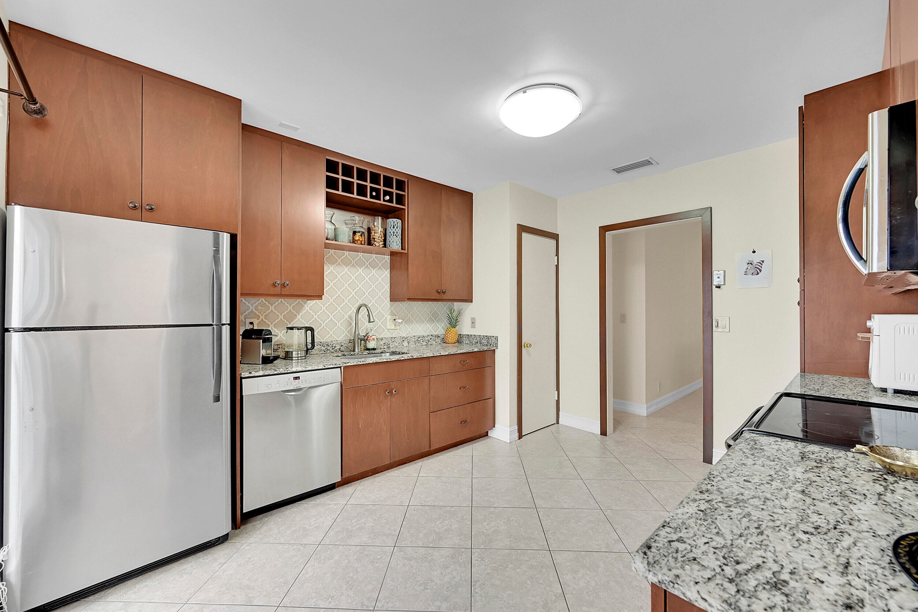 6245 Old Court #202 Boca Raton FL 33433 — thumbnail 7 of 25