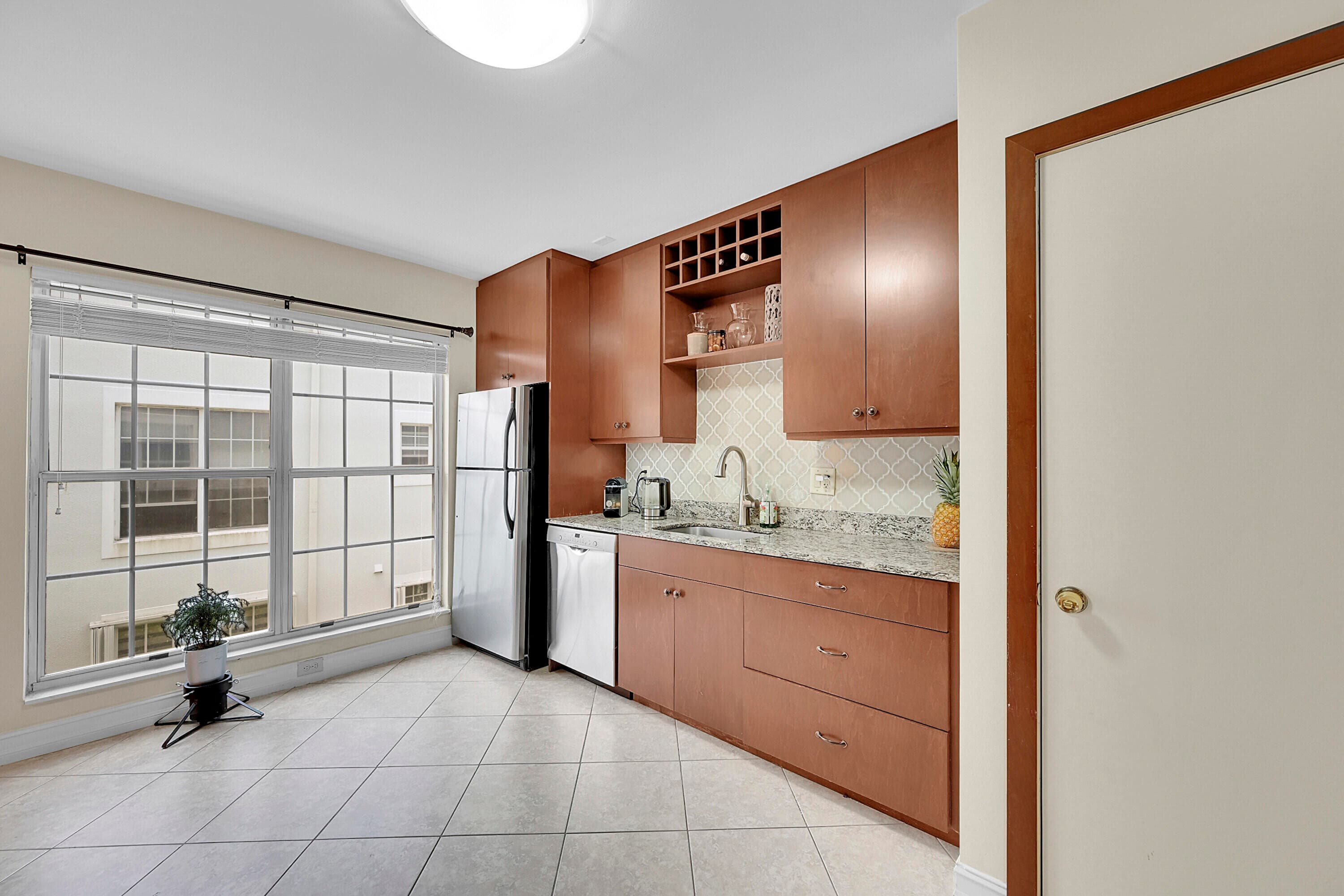 6245 Old Court #202 Boca Raton FL 33433 — thumbnail 8 of 25