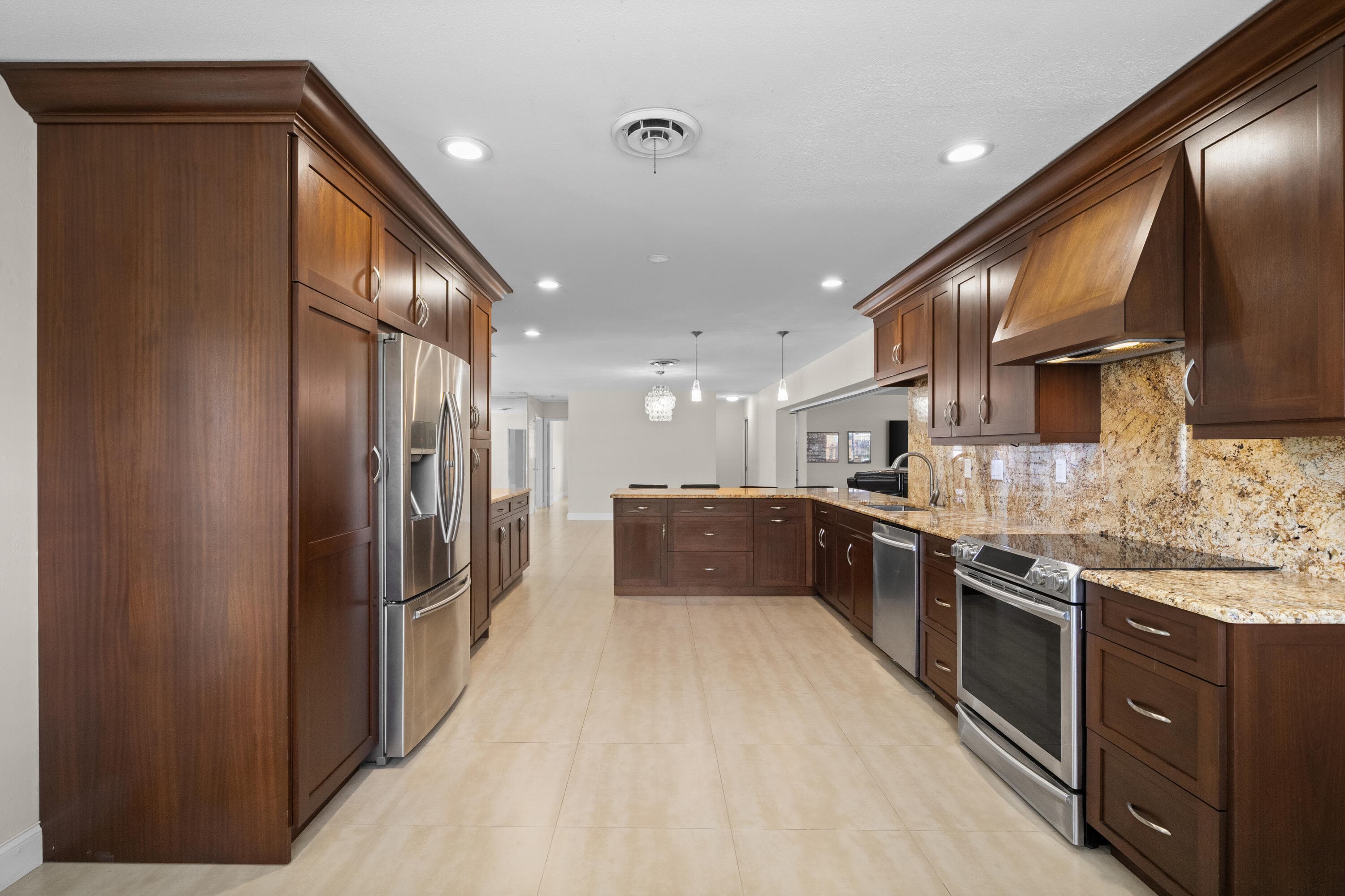 1500 24th Pompano Beach FL 33062 — thumbnail 10 of 24