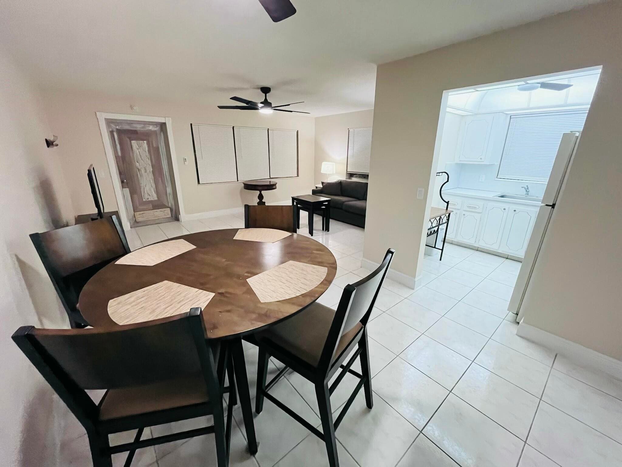 188 Cambridge H West Palm Beach FL 33417 — thumbnail 15 of 33