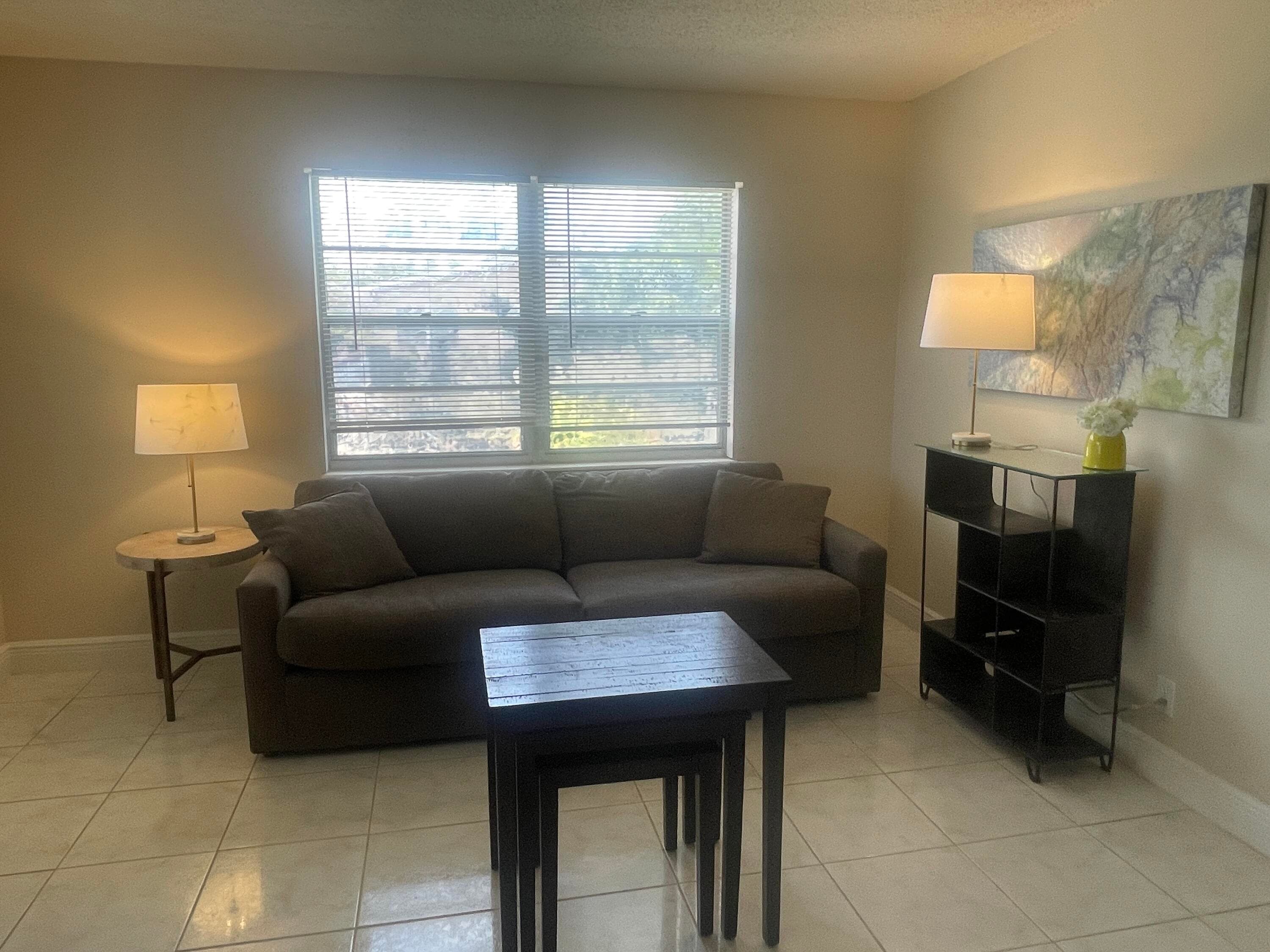 188 Cambridge H West Palm Beach FL 33417 — thumbnail 8 of 33