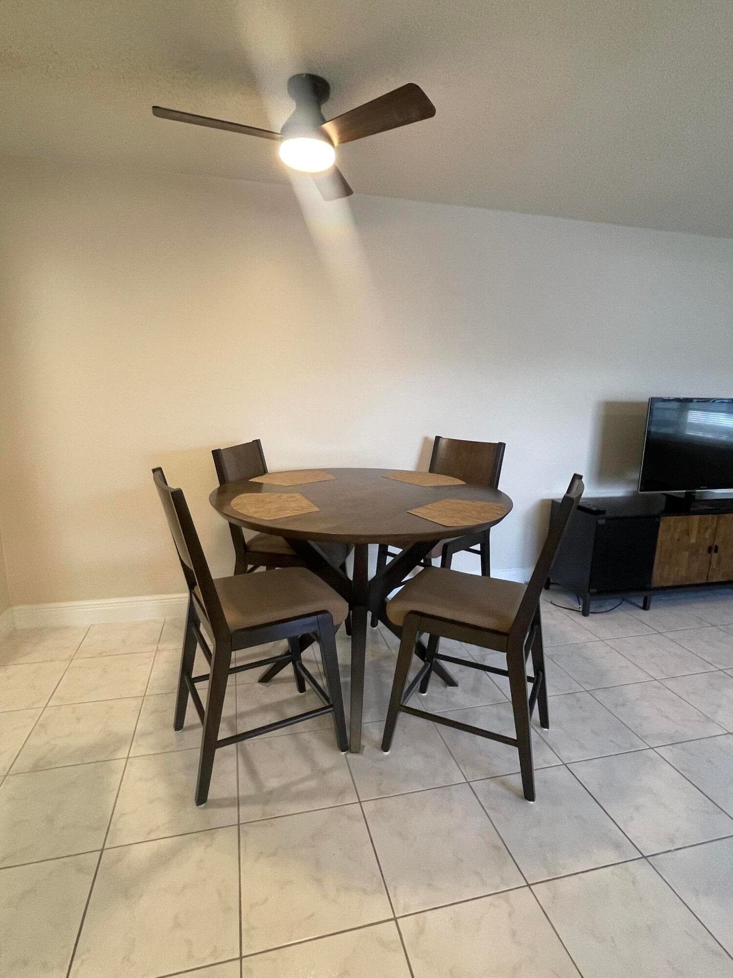 188 Cambridge H West Palm Beach FL 33417 — thumbnail 14 of 33